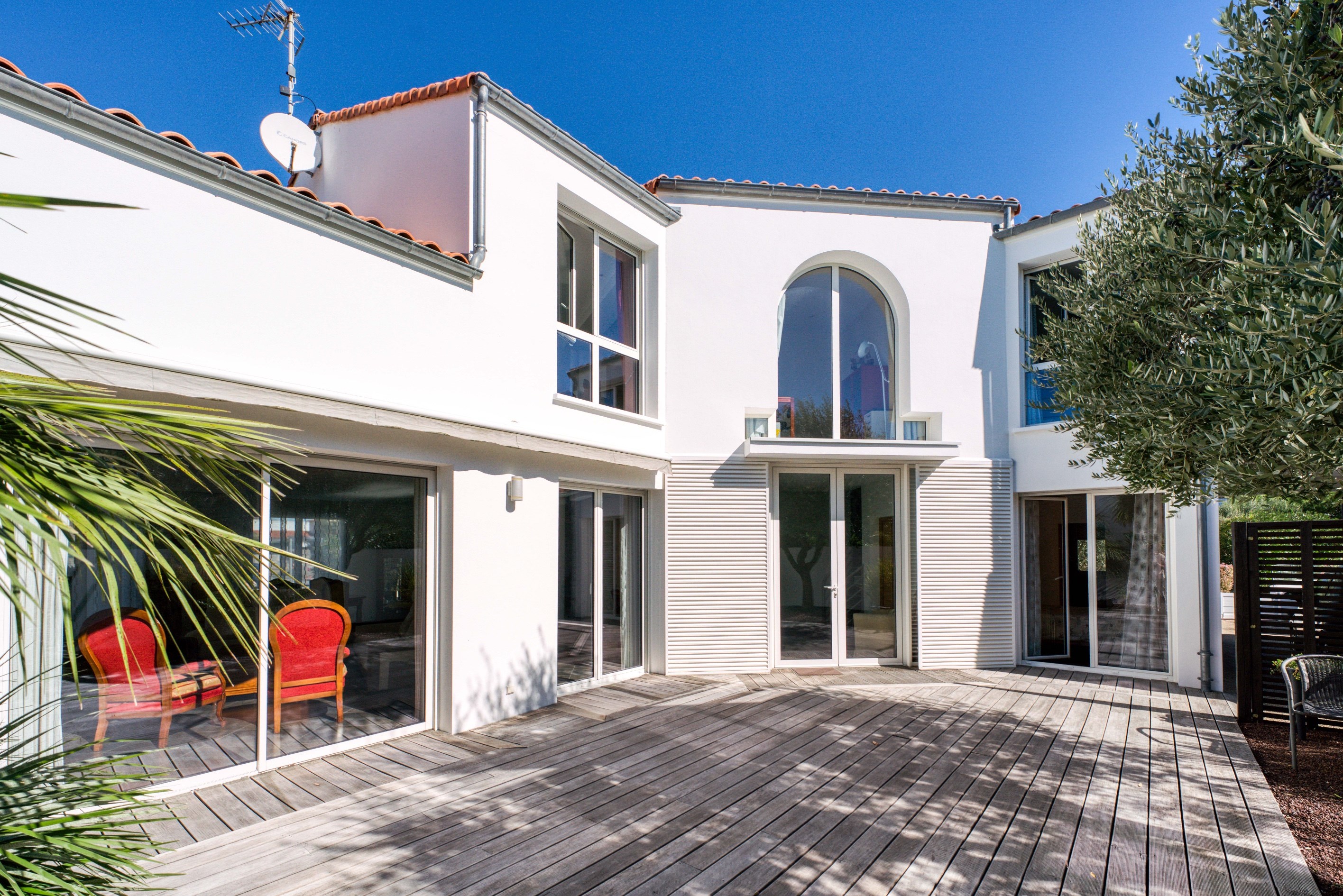  Elegant Contemporary Villa with Lift in the Heart of Royan - 物件實景