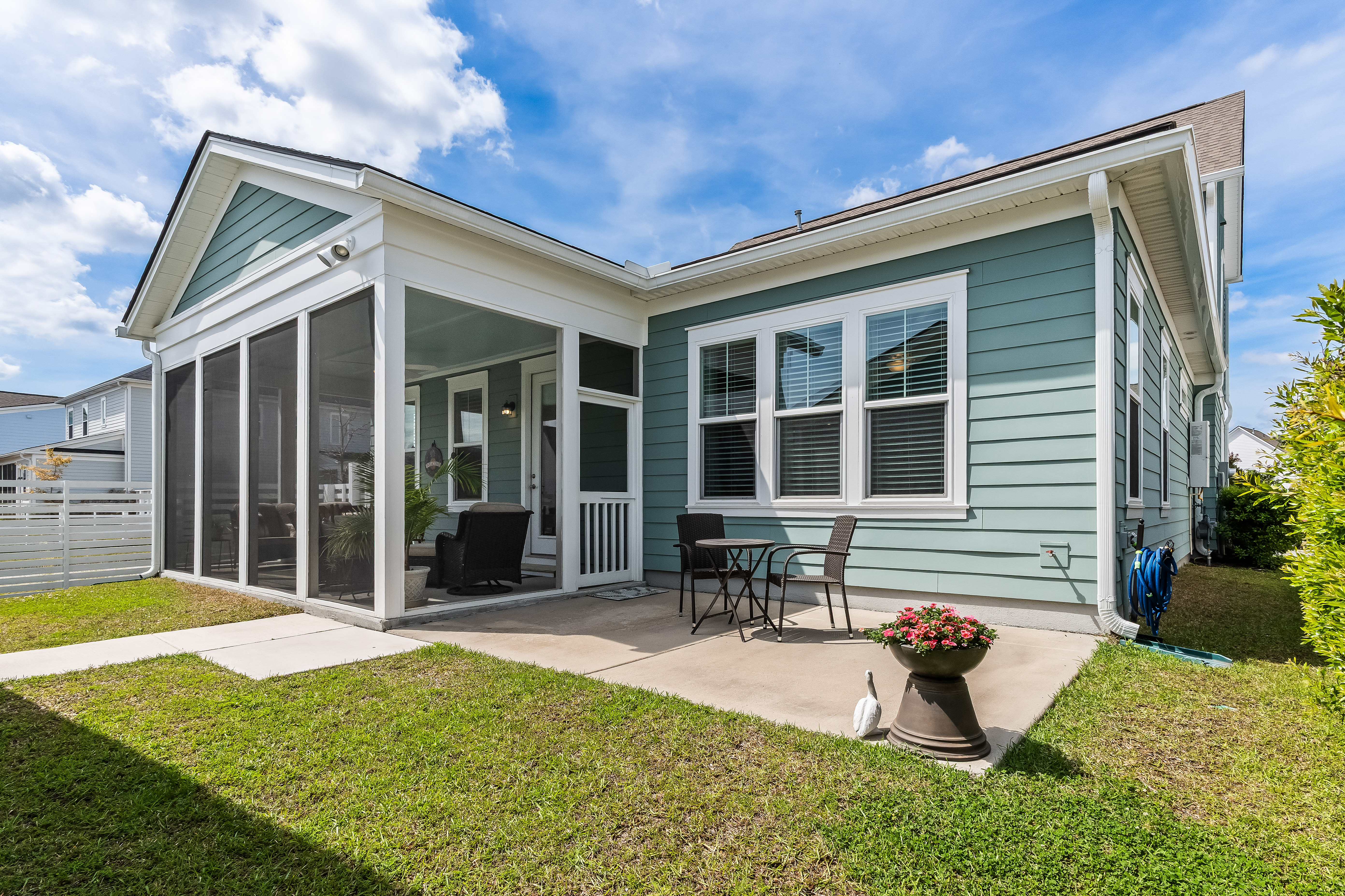  216 Symphony Avenue - 物件實景