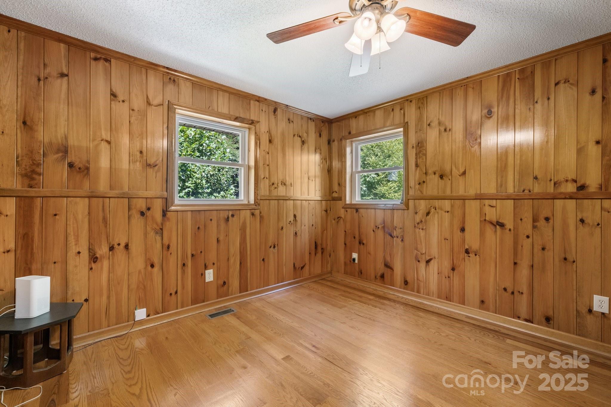 505 Old Home Place Drive, Marshall, North Carolina, 28753, United States, 5 Bedrooms Bedrooms, ,4 BathroomsBathrooms,Residential,For Sale,505 Old Home Place Drive,1679796