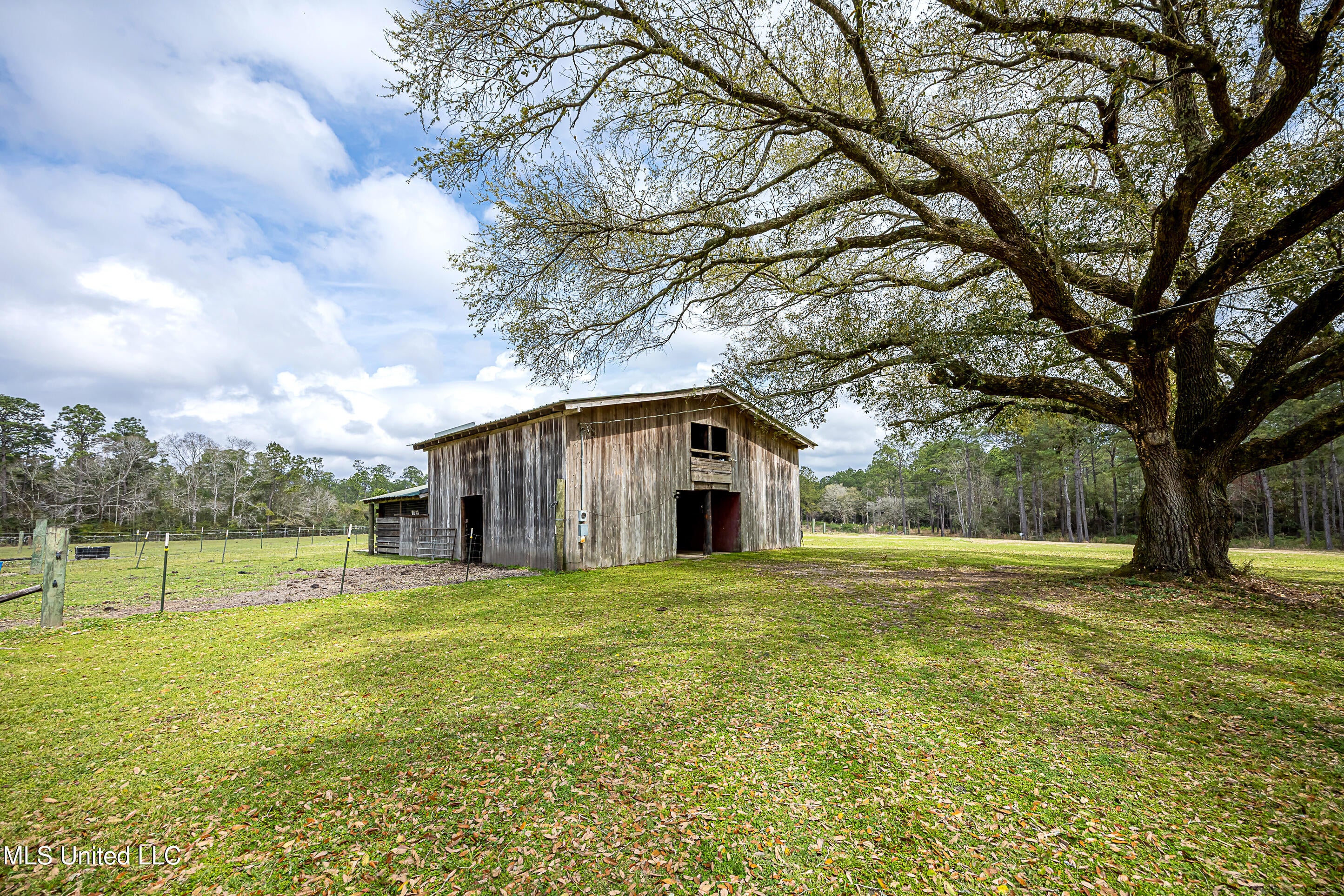 Vancleave, Mississippi, 39565, United States, 4 Bedrooms Bedrooms, ,2 BathroomsBathrooms,Residential,For Sale,1927401