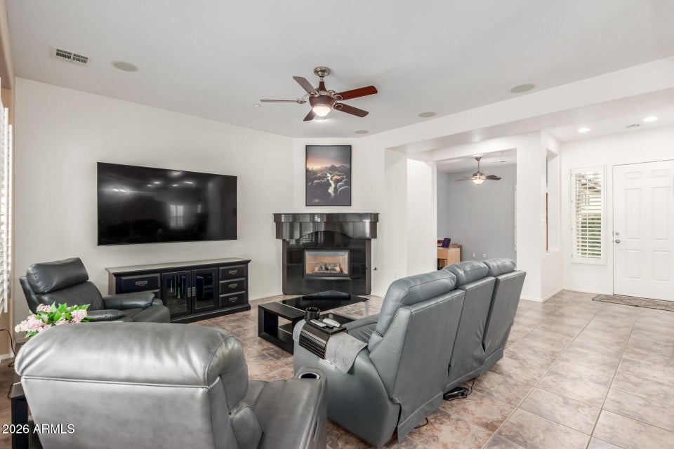 Peoria, Arizona, 85383, United States, 2 Bedrooms Bedrooms, ,Residential,For Sale,2012577