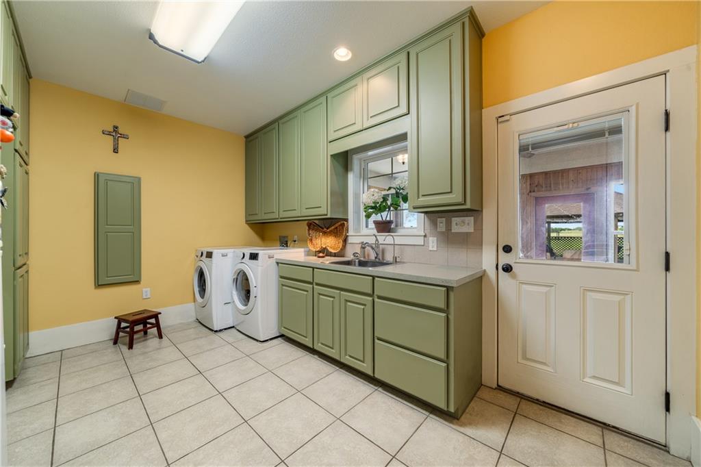 Riviera, Texas, 78379, United States, 3 Bedrooms Bedrooms, ,3 BathroomsBathrooms,Residential,For Sale,1857810