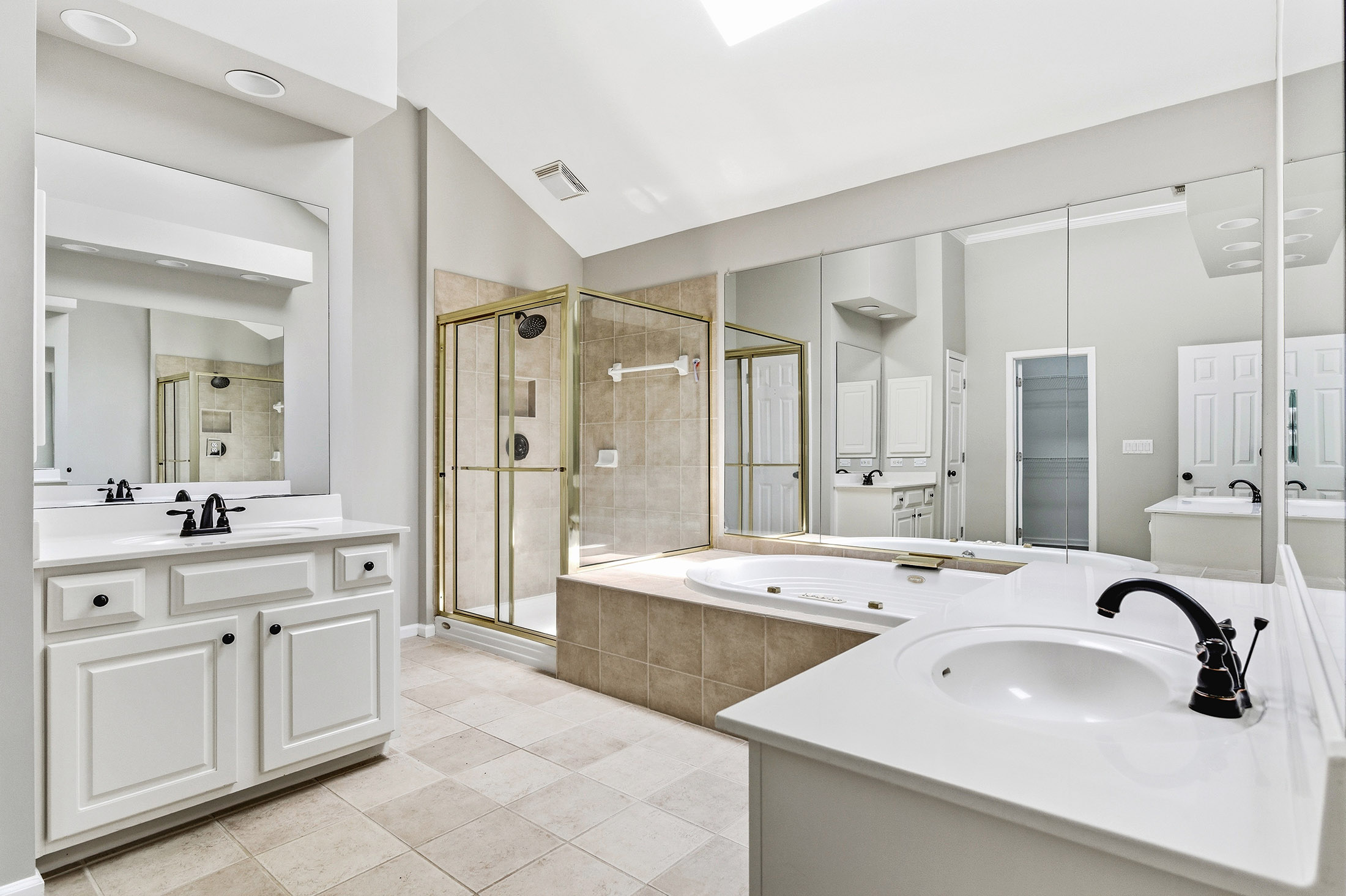  Beautifully Updated Brick Home in Vinings Estate - 物件實景