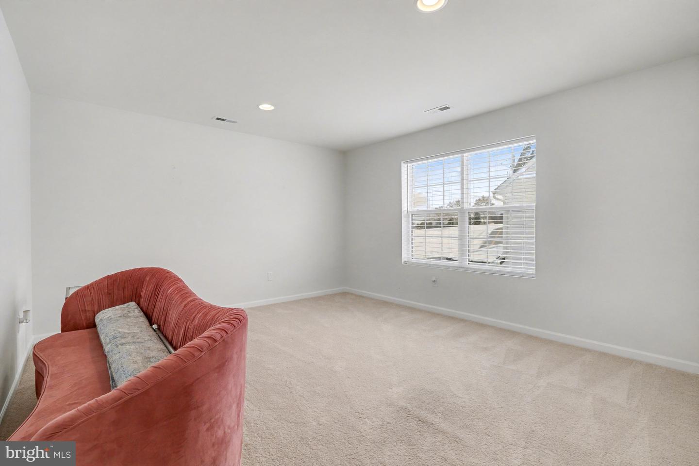 York, Pennsylvania, 17403, United States, 5 Bedrooms Bedrooms, ,6 BathroomsBathrooms,Residential,For Sale,2003251