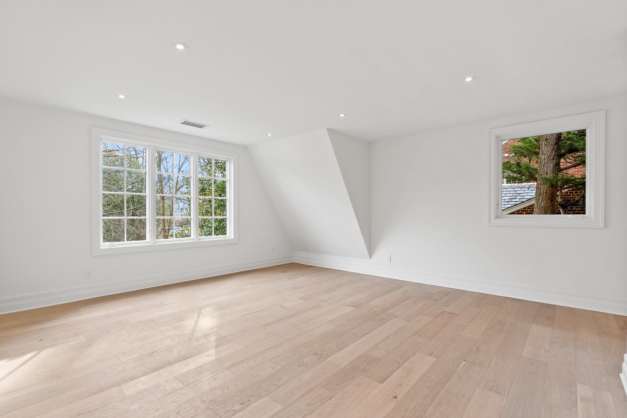 4433 Cathedral Avenue NW, Washington, DC, 20016 - 物件實景