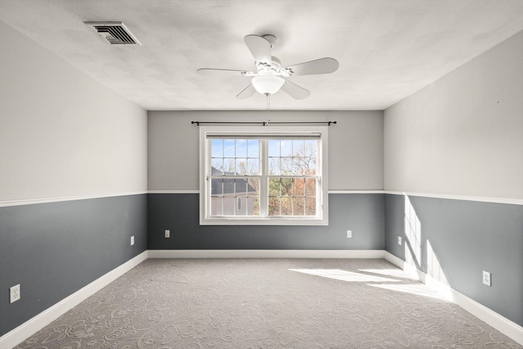 Saugus, Massachusetts, 01906, United States, 2 Bedrooms Bedrooms, ,3 BathroomsBathrooms,Residential,For Sale,2039895