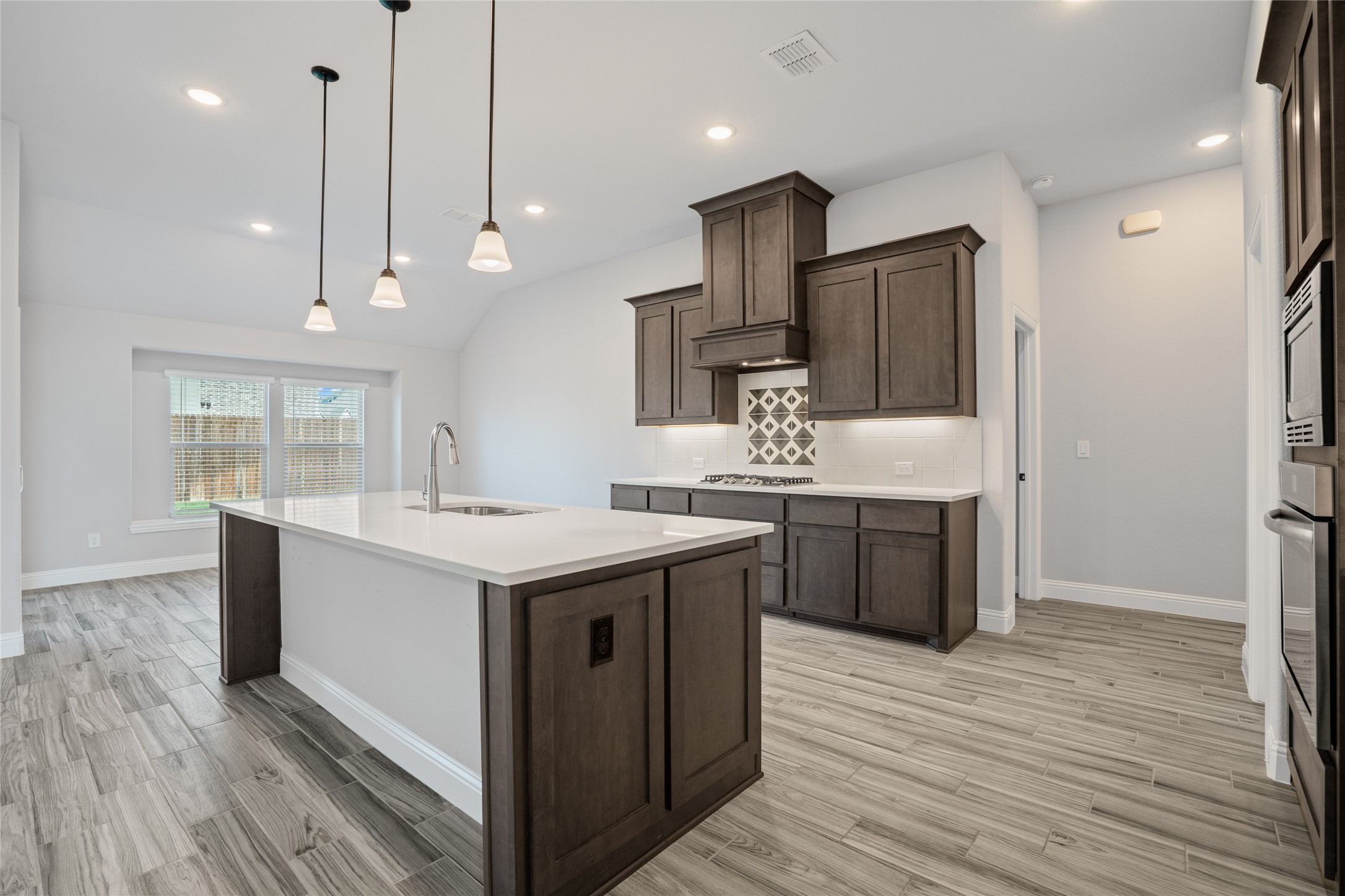 Melissa, Texas, 75454, United States, 4 Bedrooms Bedrooms, ,3 BathroomsBathrooms,Residential,For Sale,1805586
