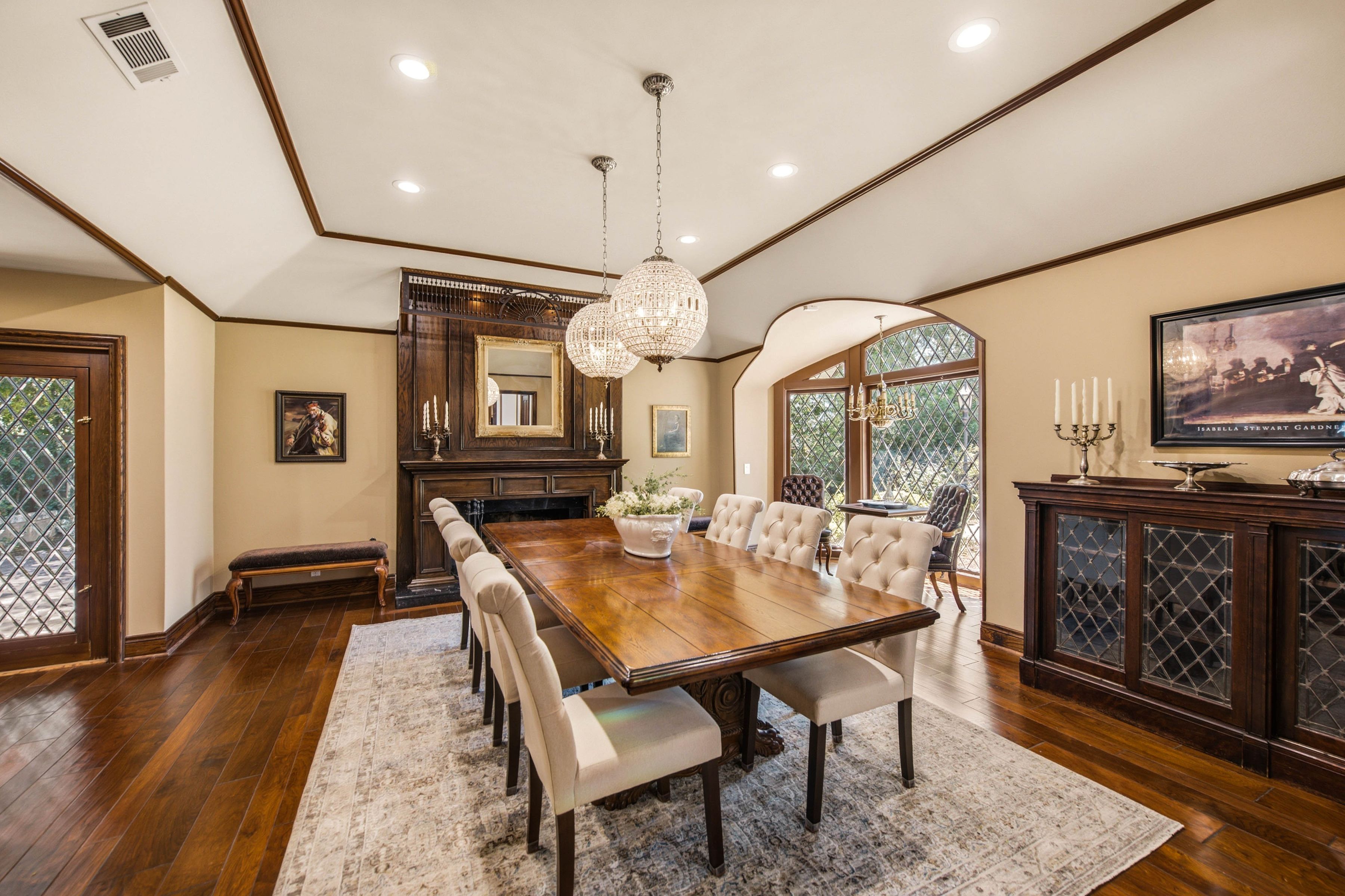  Gated Estate on Nearly 2 Acres - 物件實景