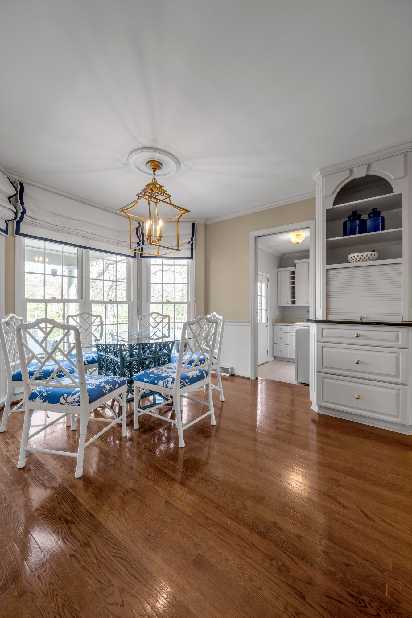  2071 Manor Drive - 物件實景