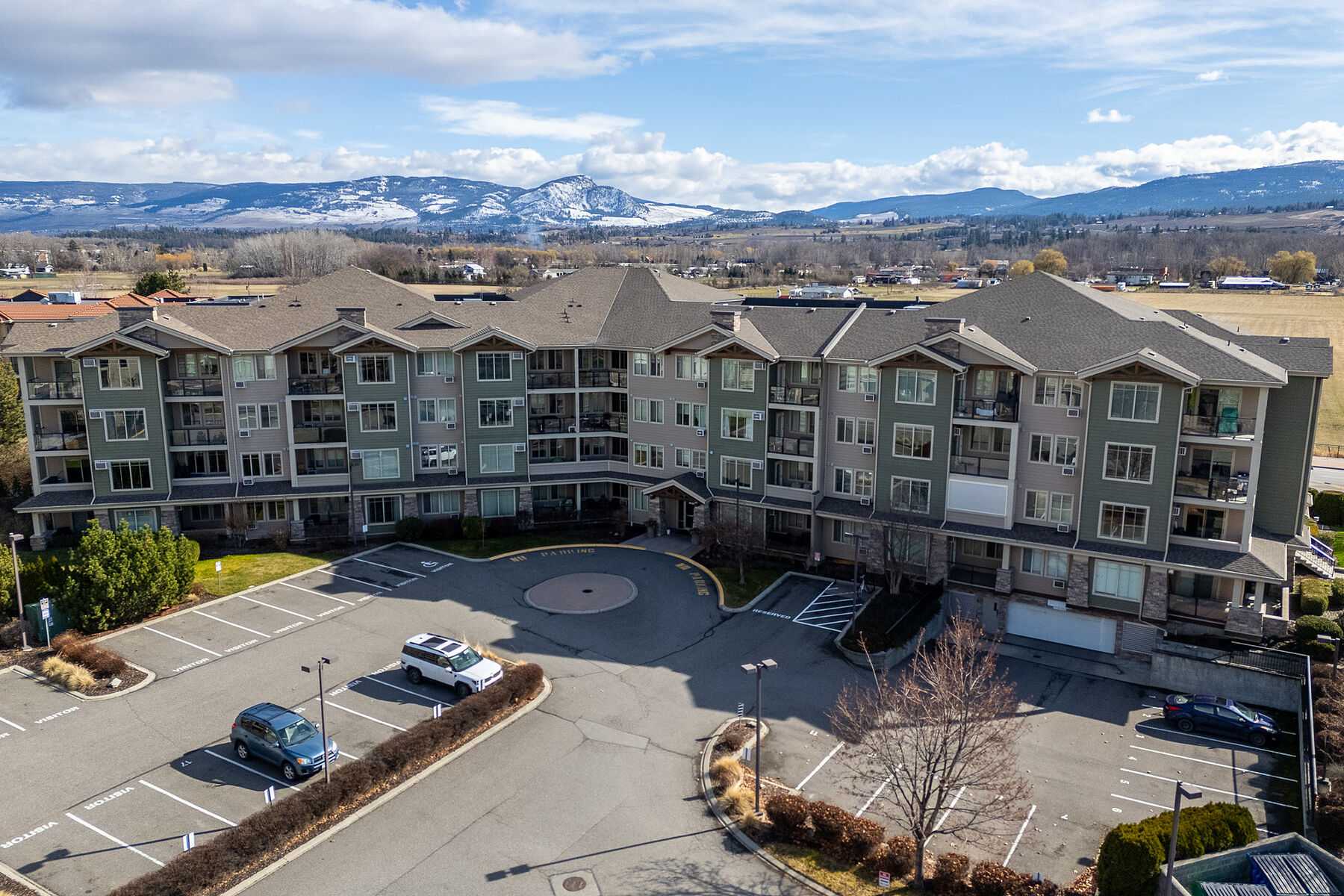  Mission Meadows Condo - 物件實景