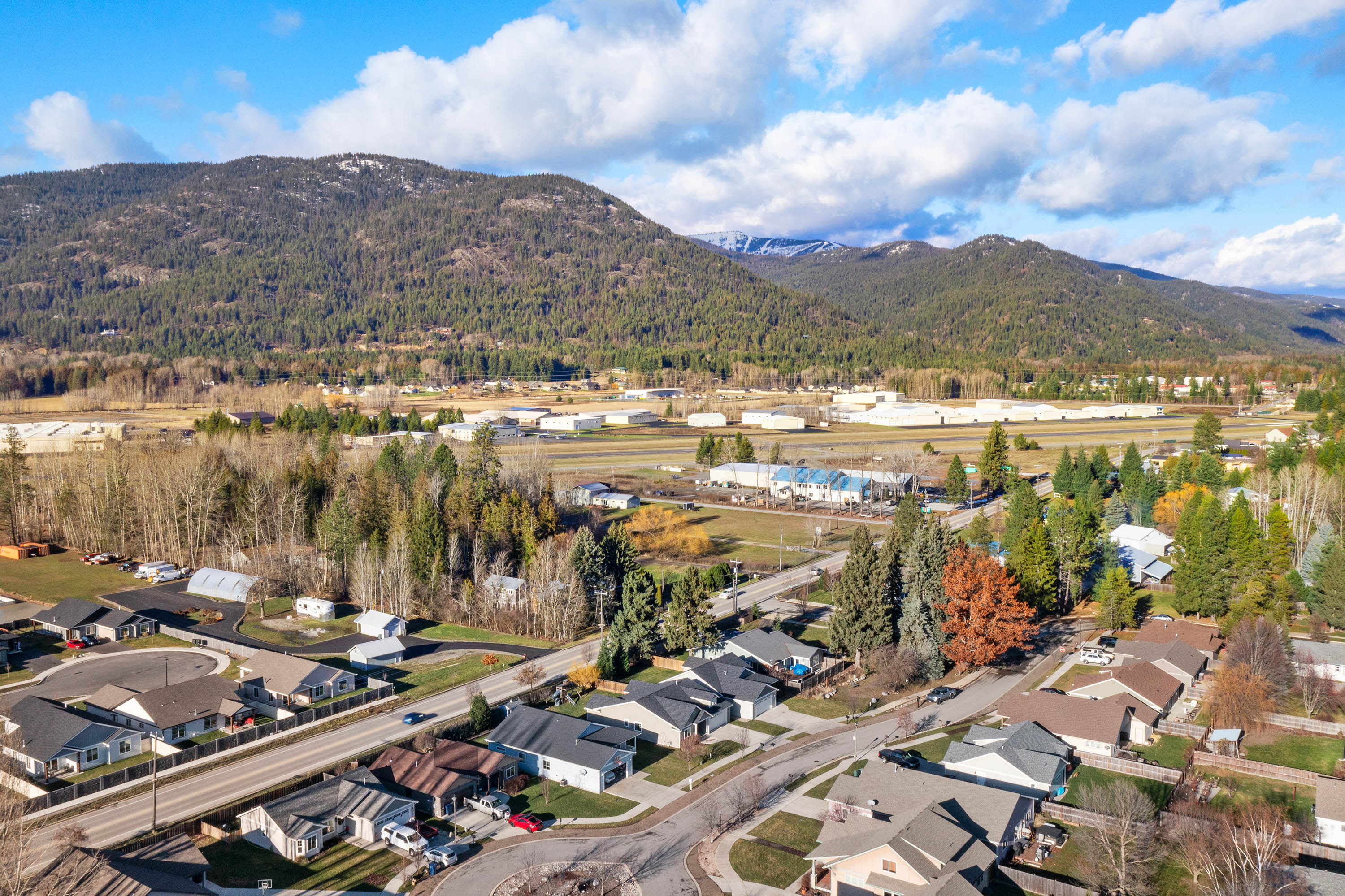 Sandpoint, Idaho, 83864, United States, 3 Bedrooms Bedrooms, ,2 BathroomsBathrooms,Residential,For Sale,2006353