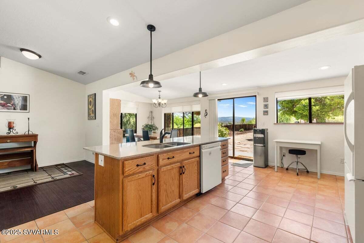 Cottonwood, Arizona, 86326, United States, 3 Bedrooms Bedrooms, ,2 BathroomsBathrooms,Residential,For Sale,1867087