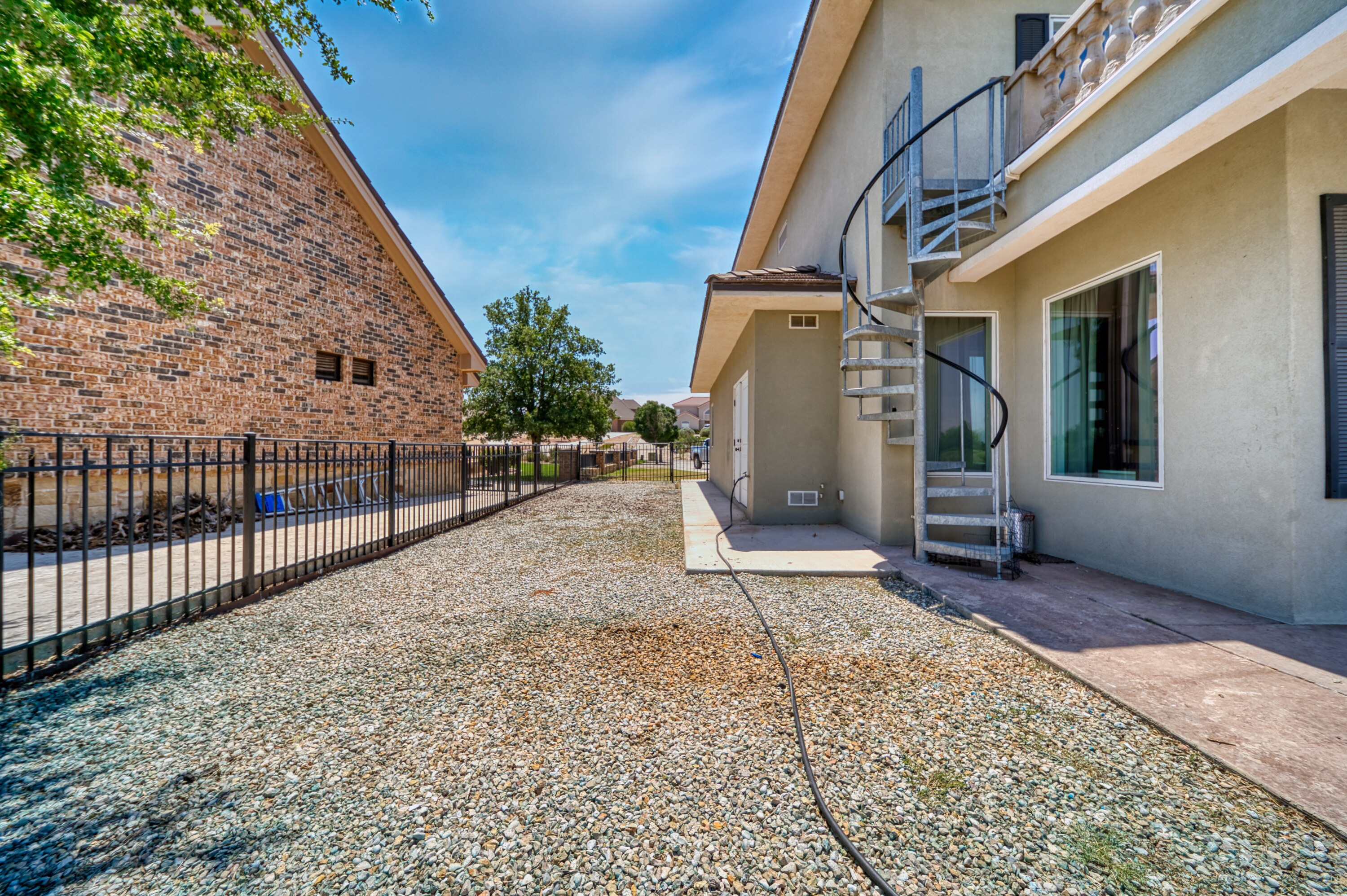 Carlsbad, New Mexico, 88220, United States, 5 Bedrooms Bedrooms, ,4 BathroomsBathrooms,Residential,For Sale,1974334