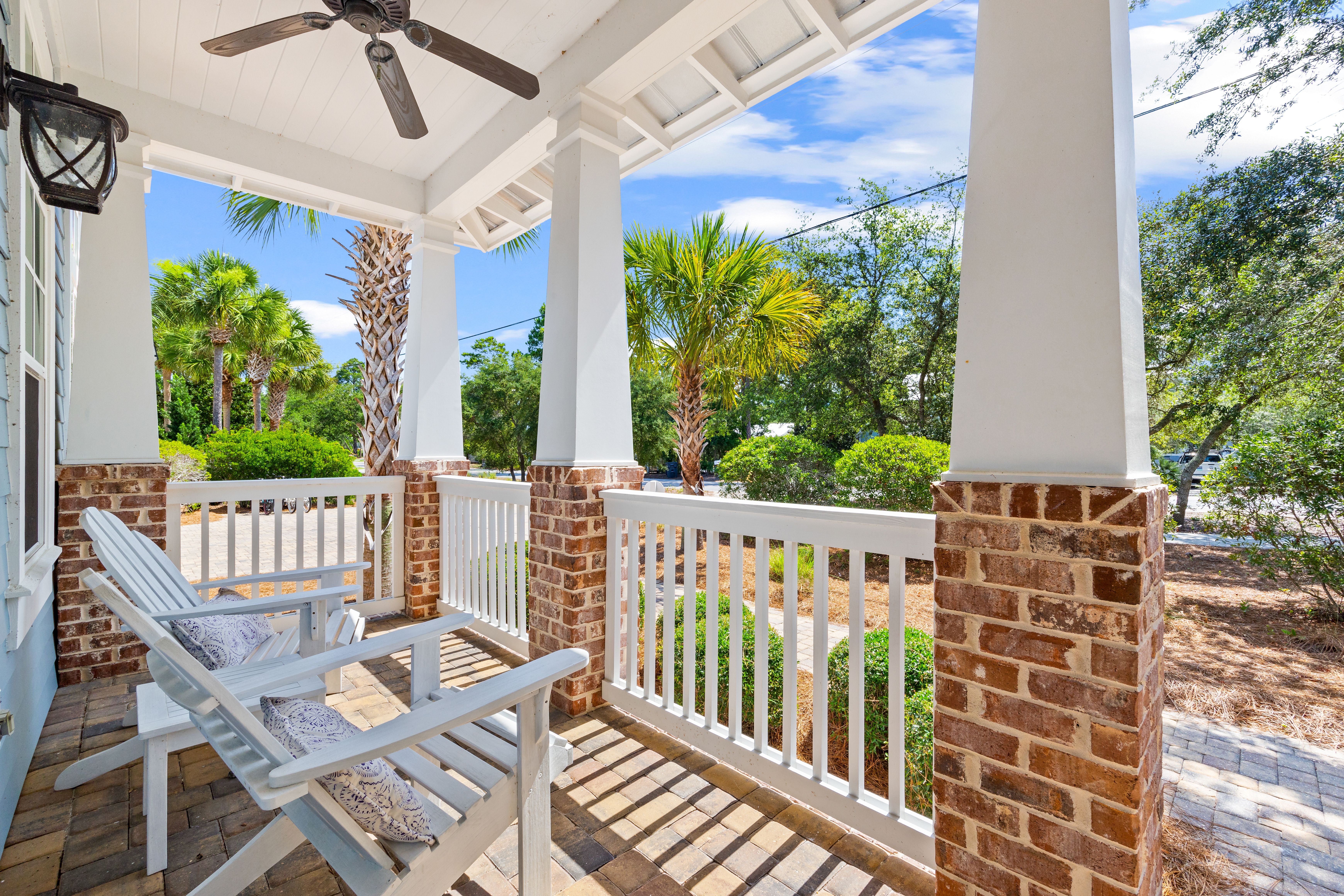  Custom Coastal Home with Privacy, Pool & No HOA - 物件實景