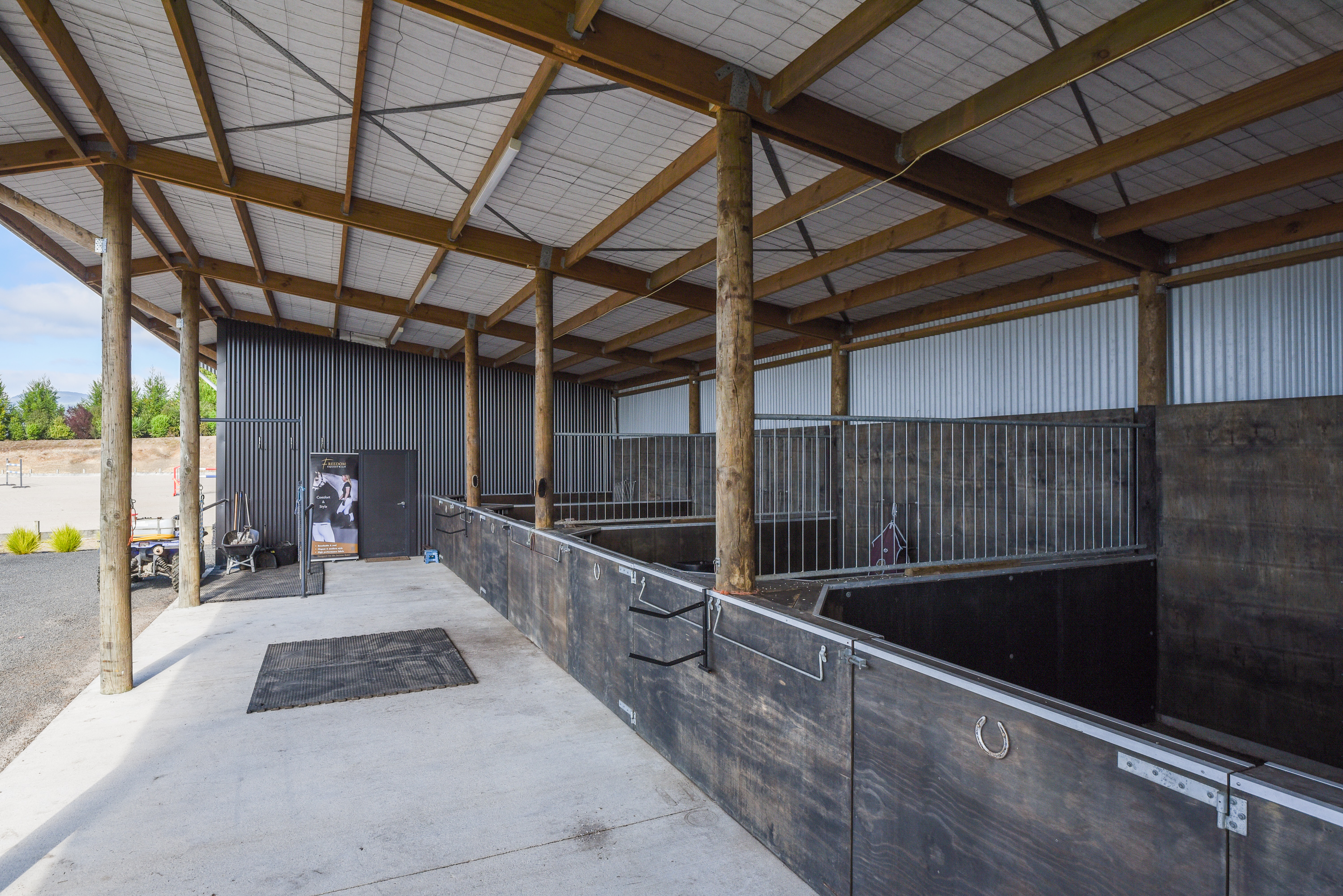  where  equestrian excellence meets lifestyle living - 物件實景