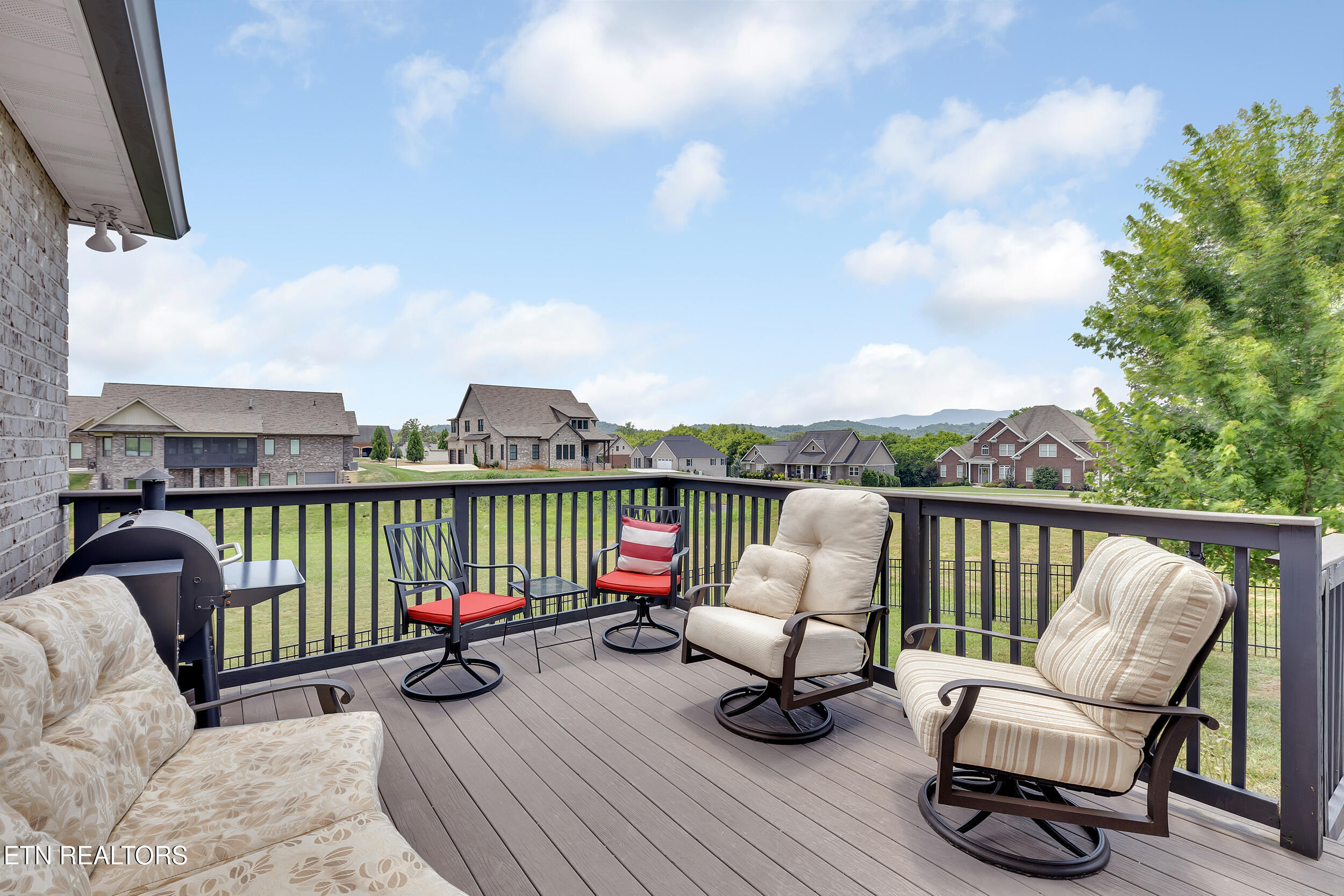 Sevierville, Tennessee, 37876, United States, 5 Bedrooms Bedrooms, ,4 BathroomsBathrooms,Residential,For Sale,1930637