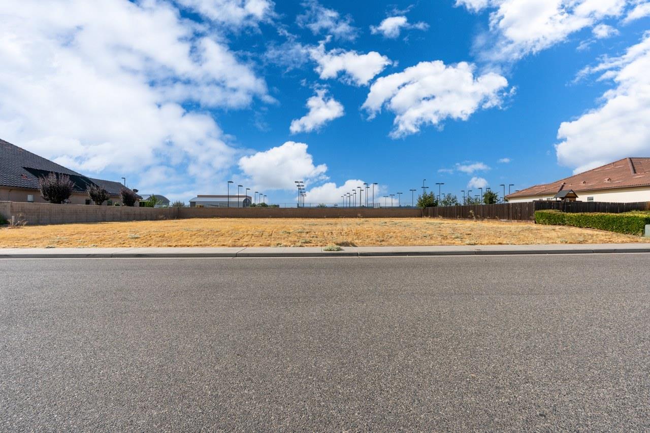 Fresno, California, 93730, United States, ,Residential,For Sale,1924447