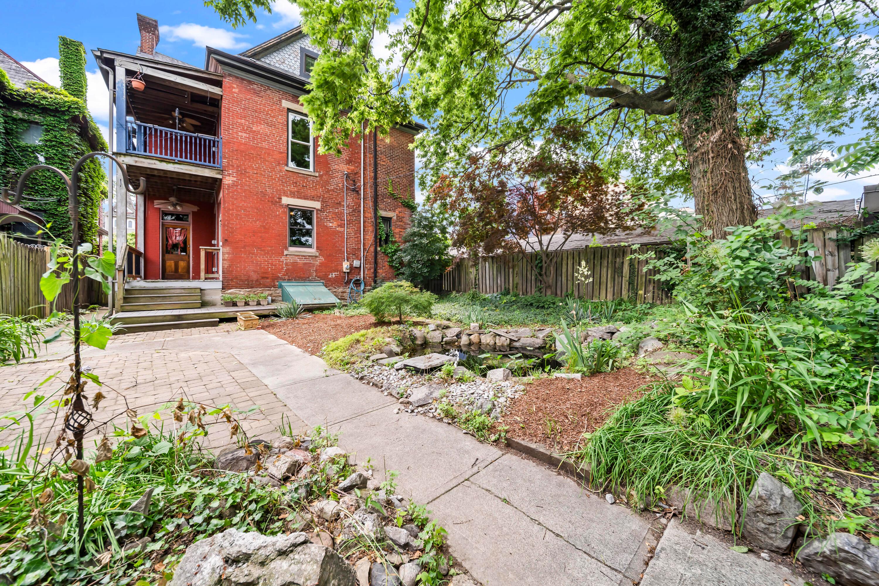 Columbus, Ohio, 43205, United States, 4 Bedrooms Bedrooms, ,3 BathroomsBathrooms,Residential,For Sale,1866885