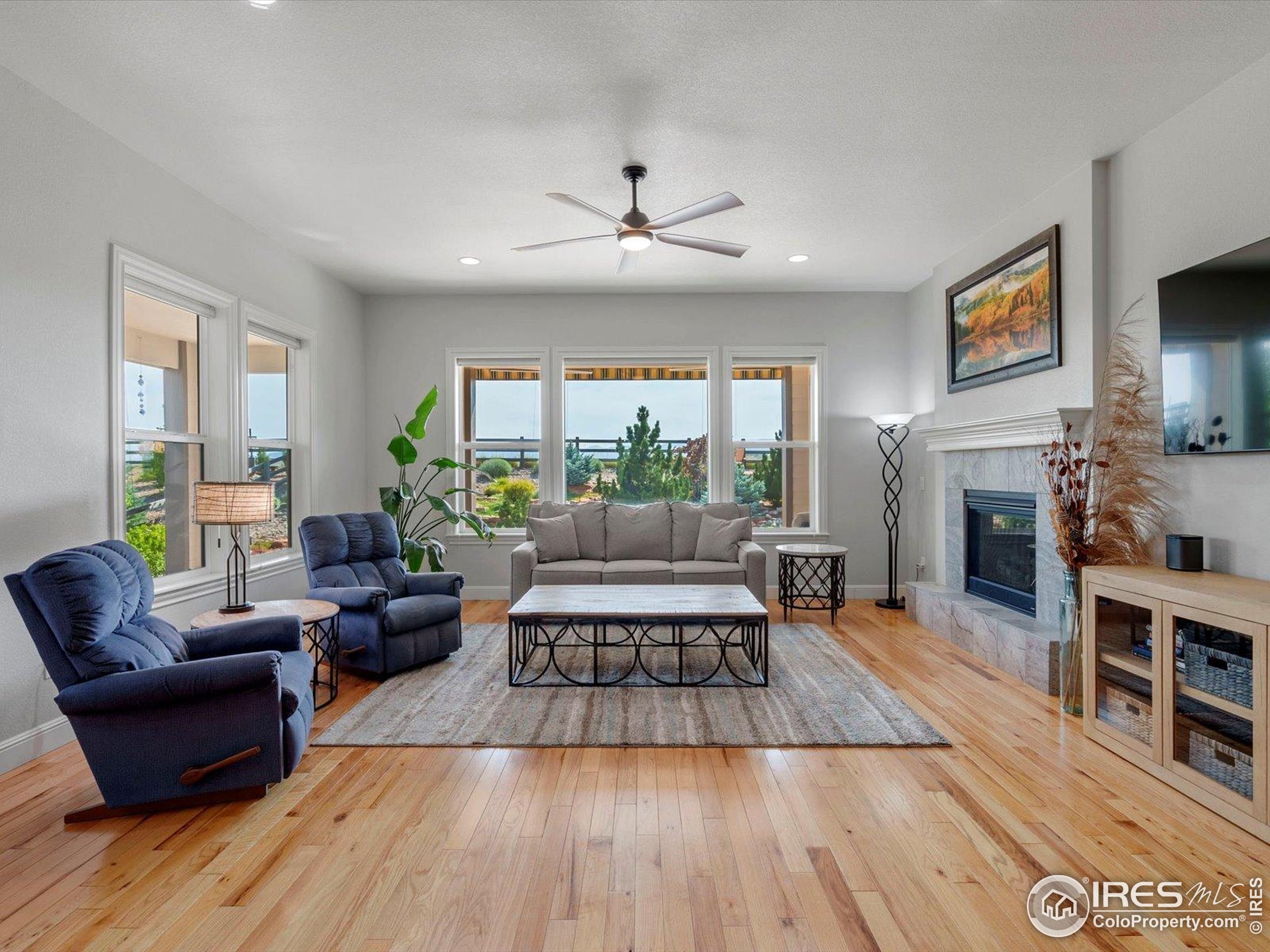 Arvada, Colorado, 80007, United States, 3 Bedrooms Bedrooms, ,2 BathroomsBathrooms,Residential,For Sale,1916869