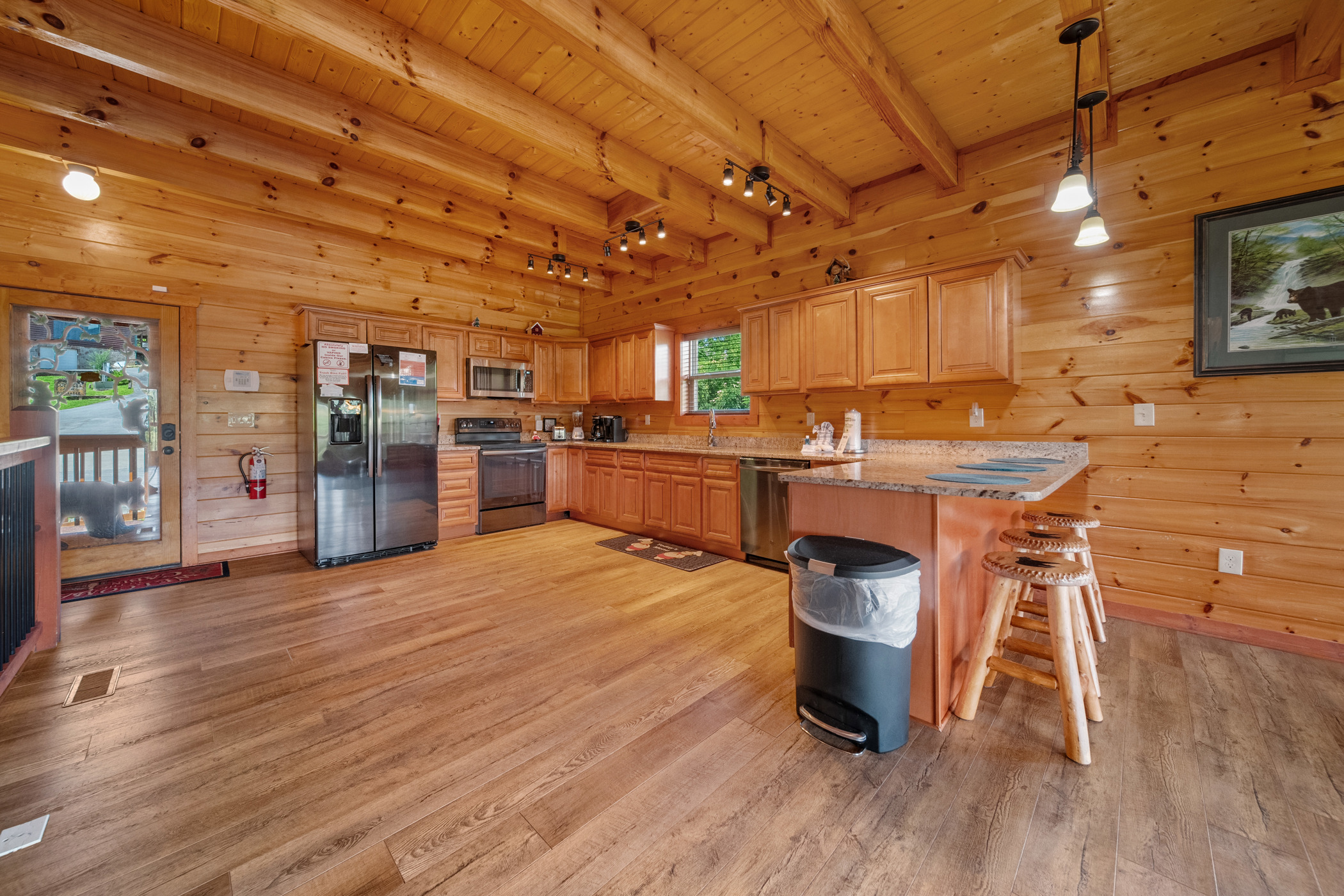 Gatlinburg, Tennessee, 37738, United States, 5 Bedrooms Bedrooms, ,6 BathroomsBathrooms,Residential,For Sale,1914127