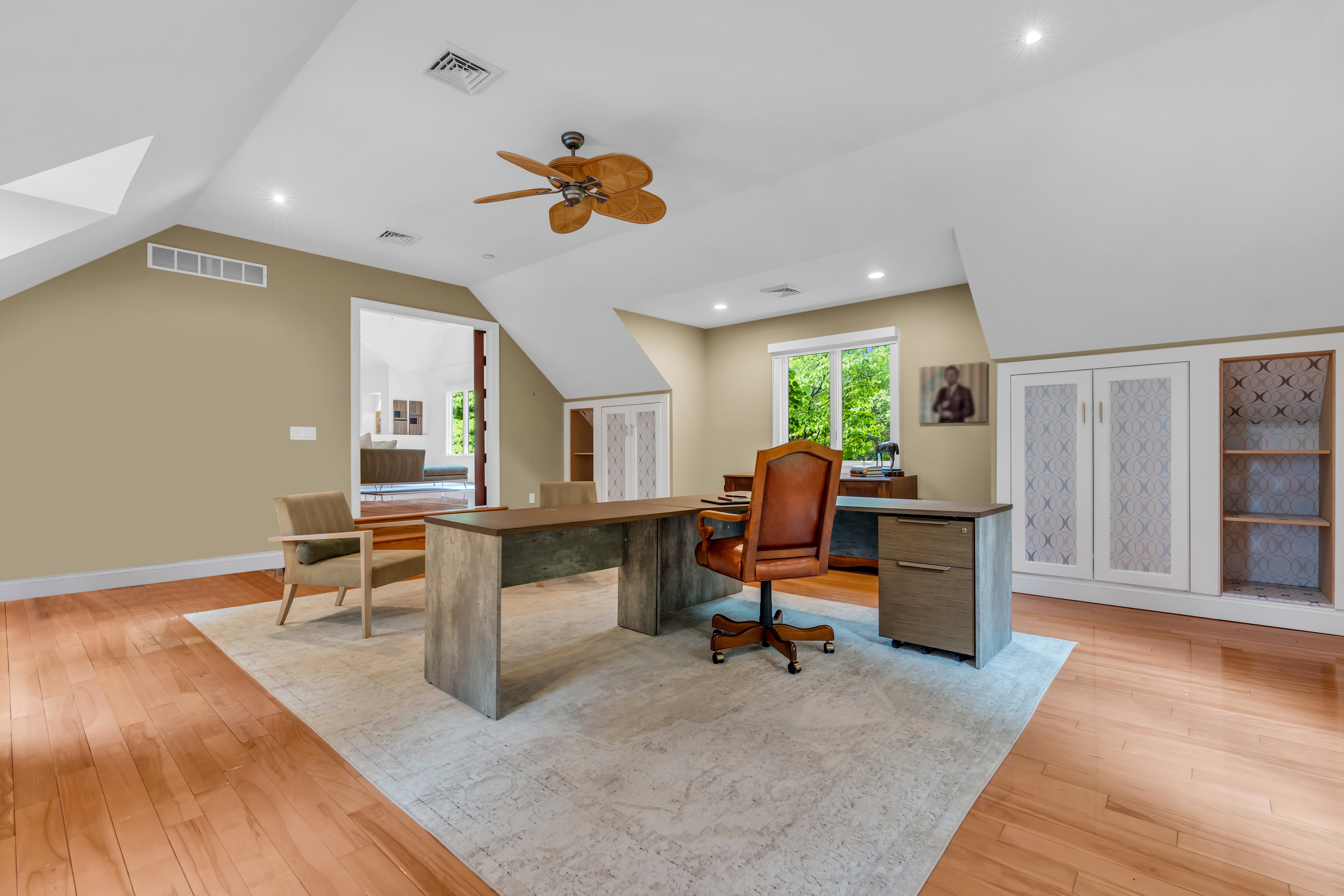  5-Bedroom Colonial in Lincroft - 物件實景