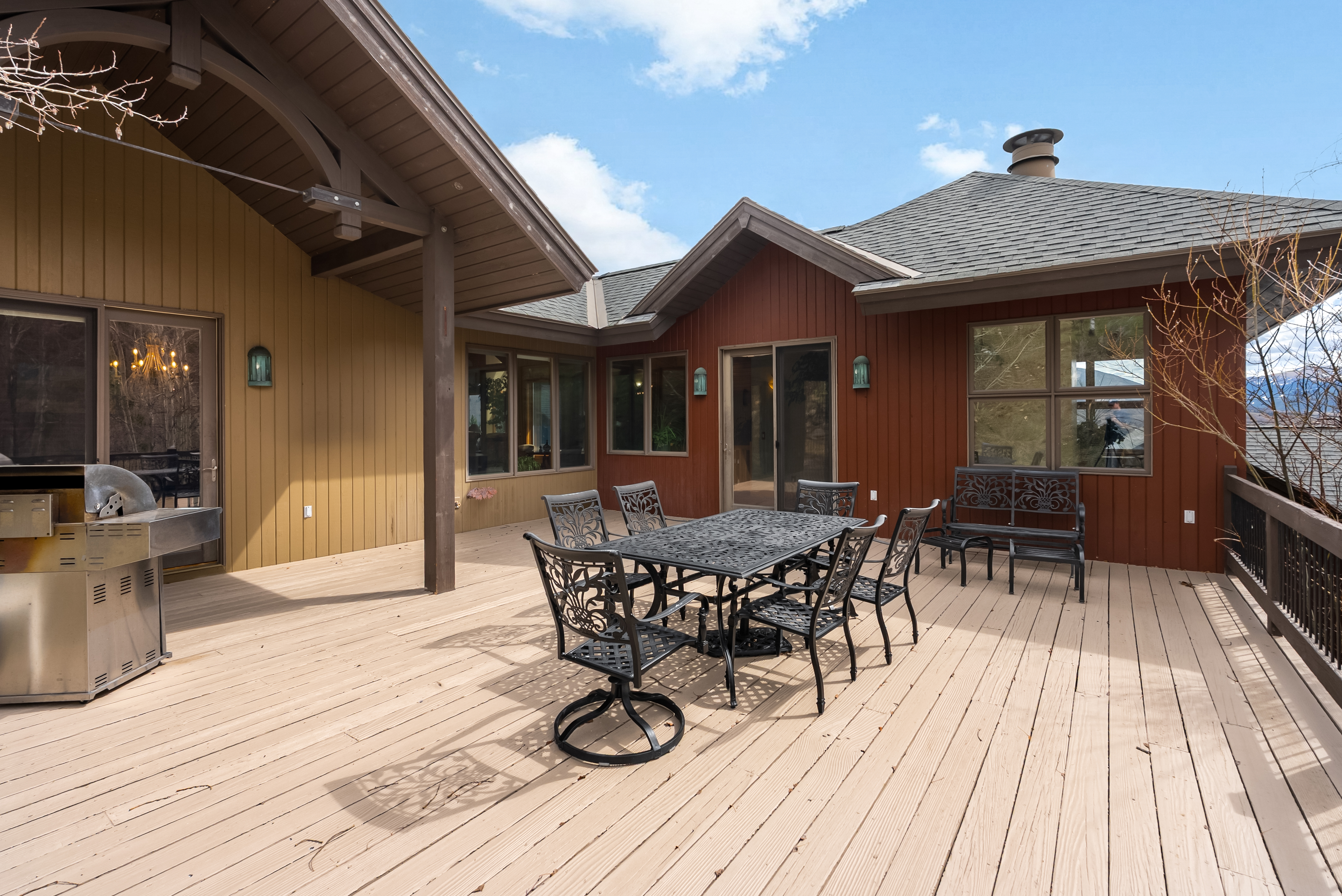  Welcome to One of Summit County