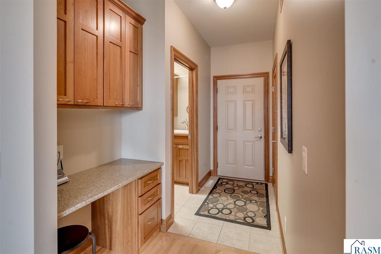 Mankato, Minnesota, 56001, United States, 3 Bedrooms Bedrooms, ,2 BathroomsBathrooms,Residential,For Sale,1982289