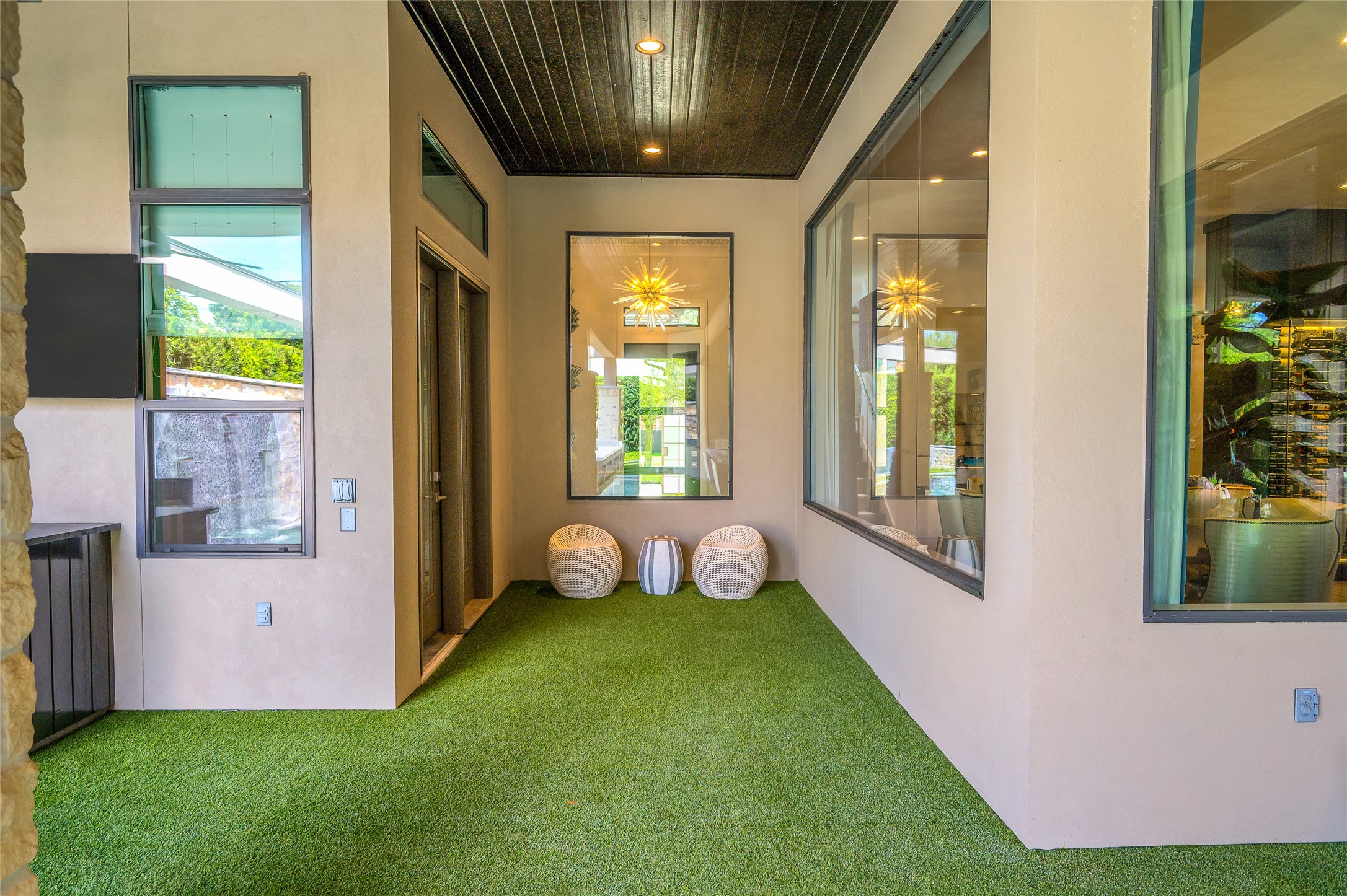  5642 Cedar Creek Drive - 物件實景