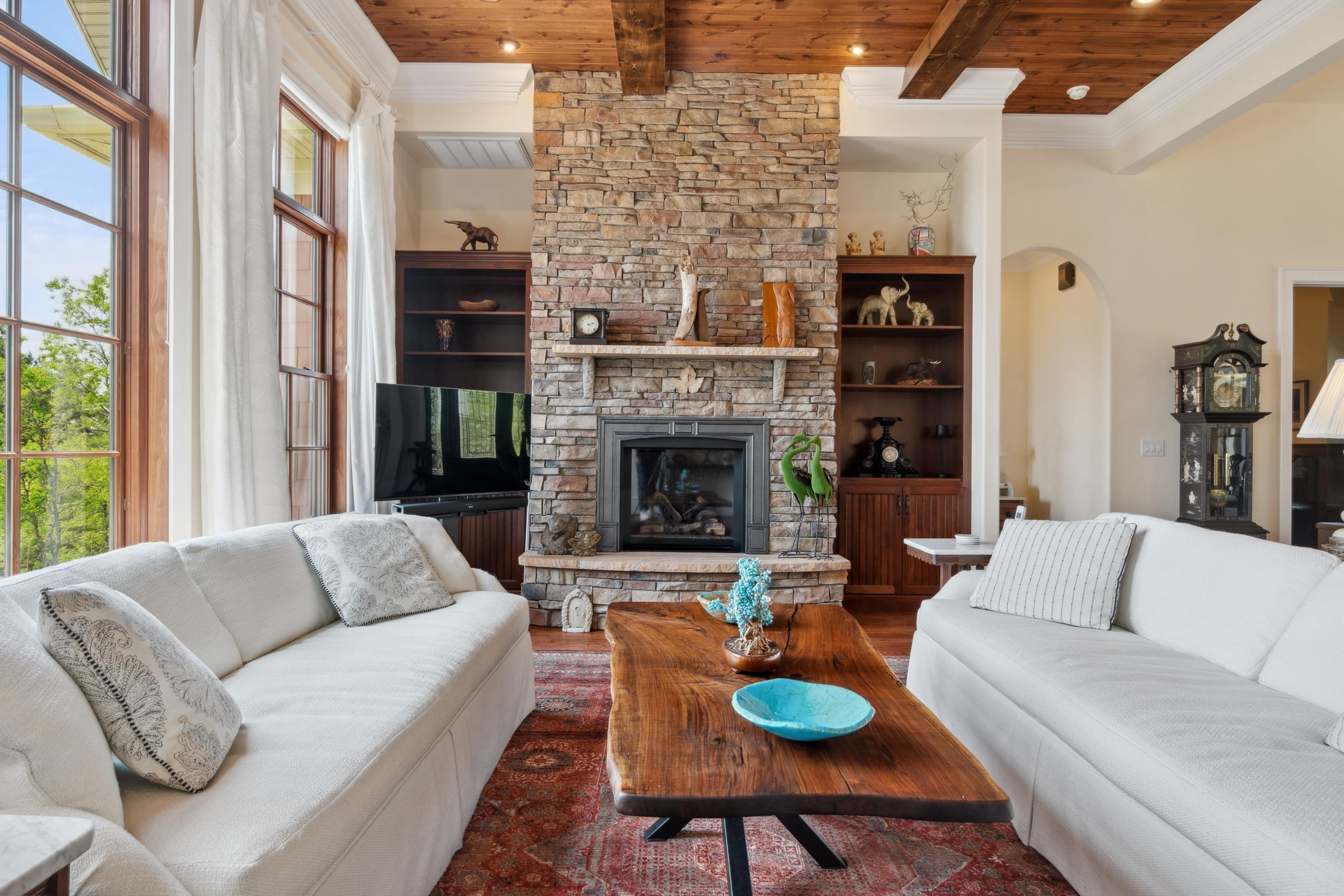 Fancy Gap, Virginia, 24328, United States, 4 Bedrooms Bedrooms, ,4 BathroomsBathrooms,Residential,For Sale,1848358