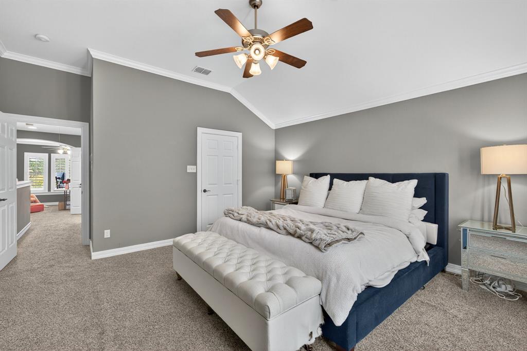 Dallas, Texas, 75219, United States, 2 Bedrooms Bedrooms, ,3 BathroomsBathrooms,Residential,For Sale,1996235