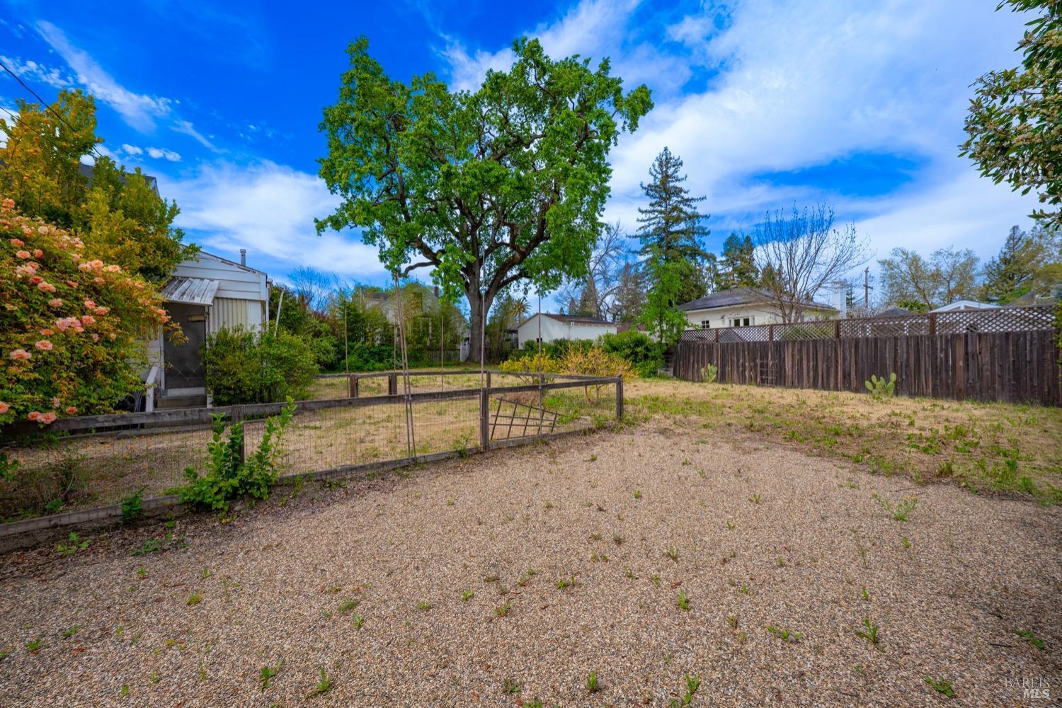 St. Helena, California, 94574, United States, 2 Bedrooms Bedrooms, ,1 BathroomBathrooms,Residential,For Sale,1941754