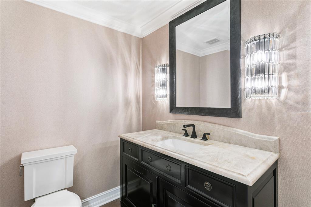 Tampa, Florida, 33613, United States, 7 Bedrooms Bedrooms, ,8 BathroomsBathrooms,Residential,For Sale,1979226