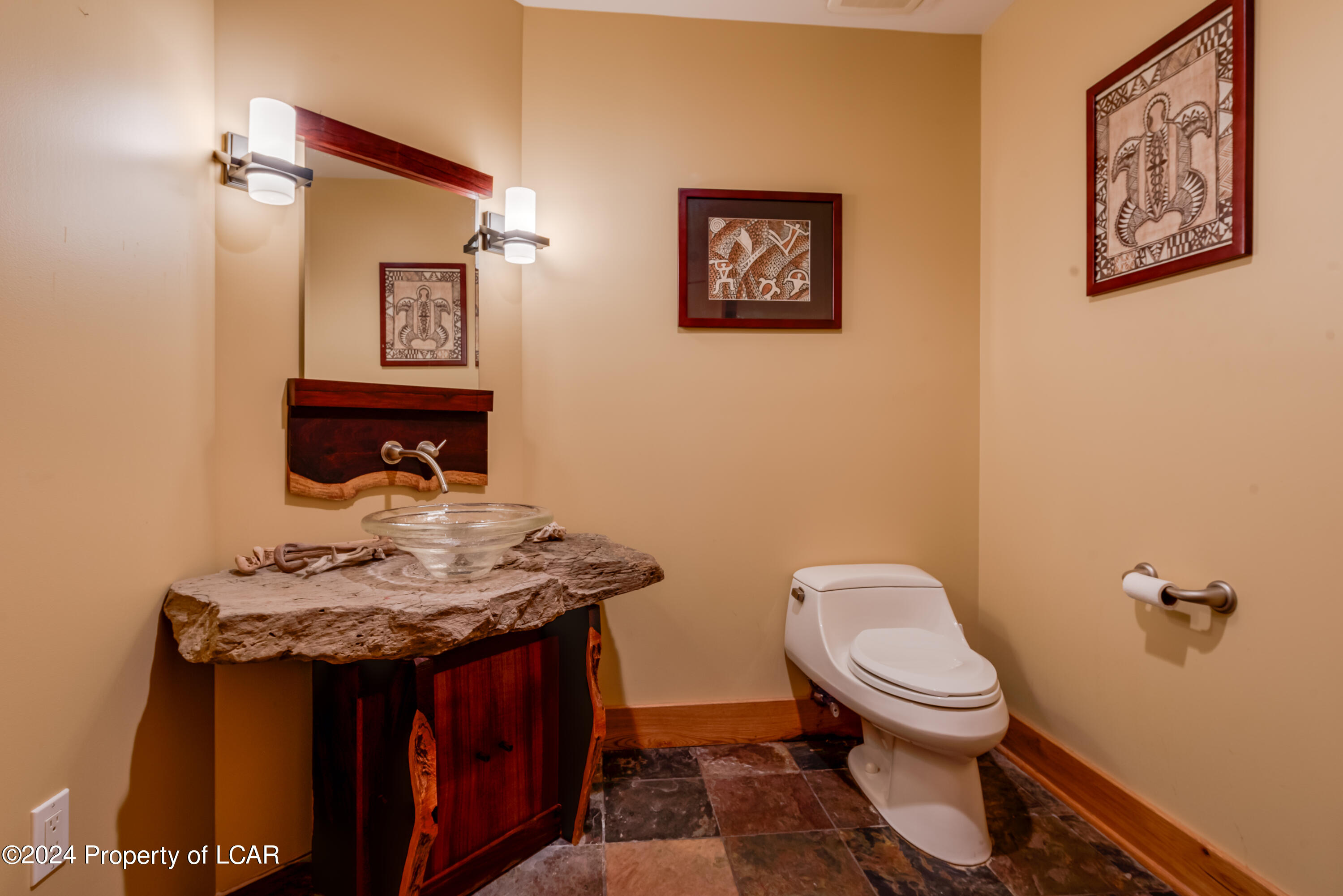 Shavertown, Pennsylvania, 18708, United States, 5 Bedrooms Bedrooms, ,6 BathroomsBathrooms,Residential,For Sale,1914218