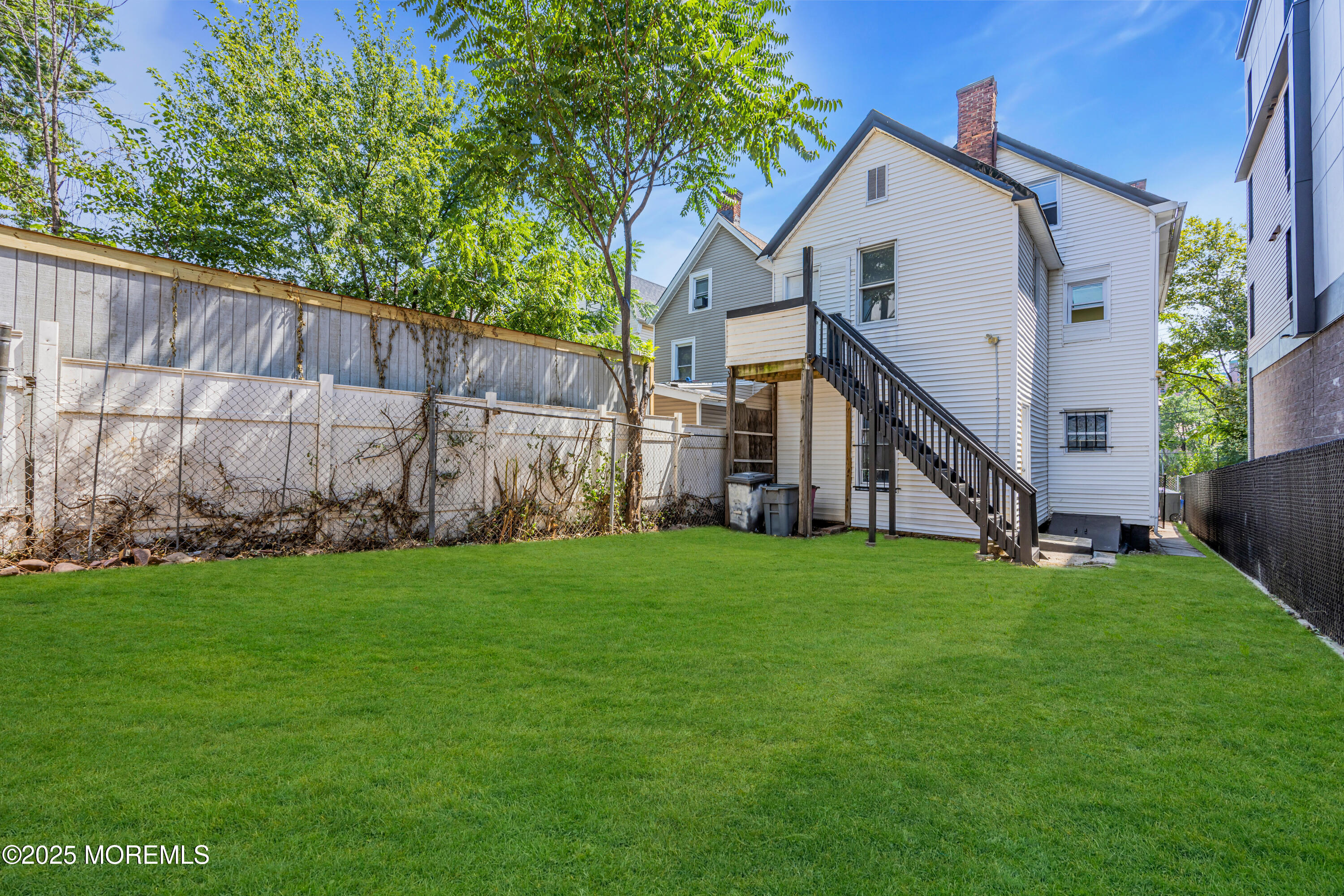 Newark, New Jersey, 07107, United States, 6 Bedrooms Bedrooms, ,3 BathroomsBathrooms,Residential,For Sale,1937916
