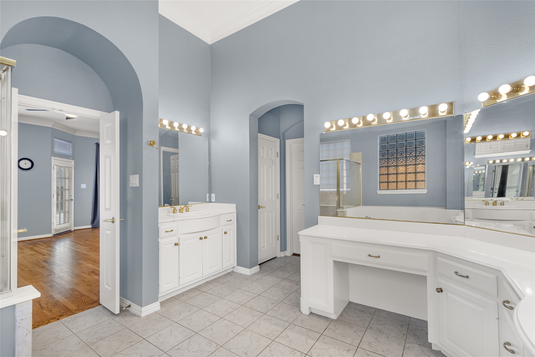 Plano, Texas, 75025, United States, 4 Bedrooms Bedrooms, ,4 BathroomsBathrooms,Residential,For Sale,1993481