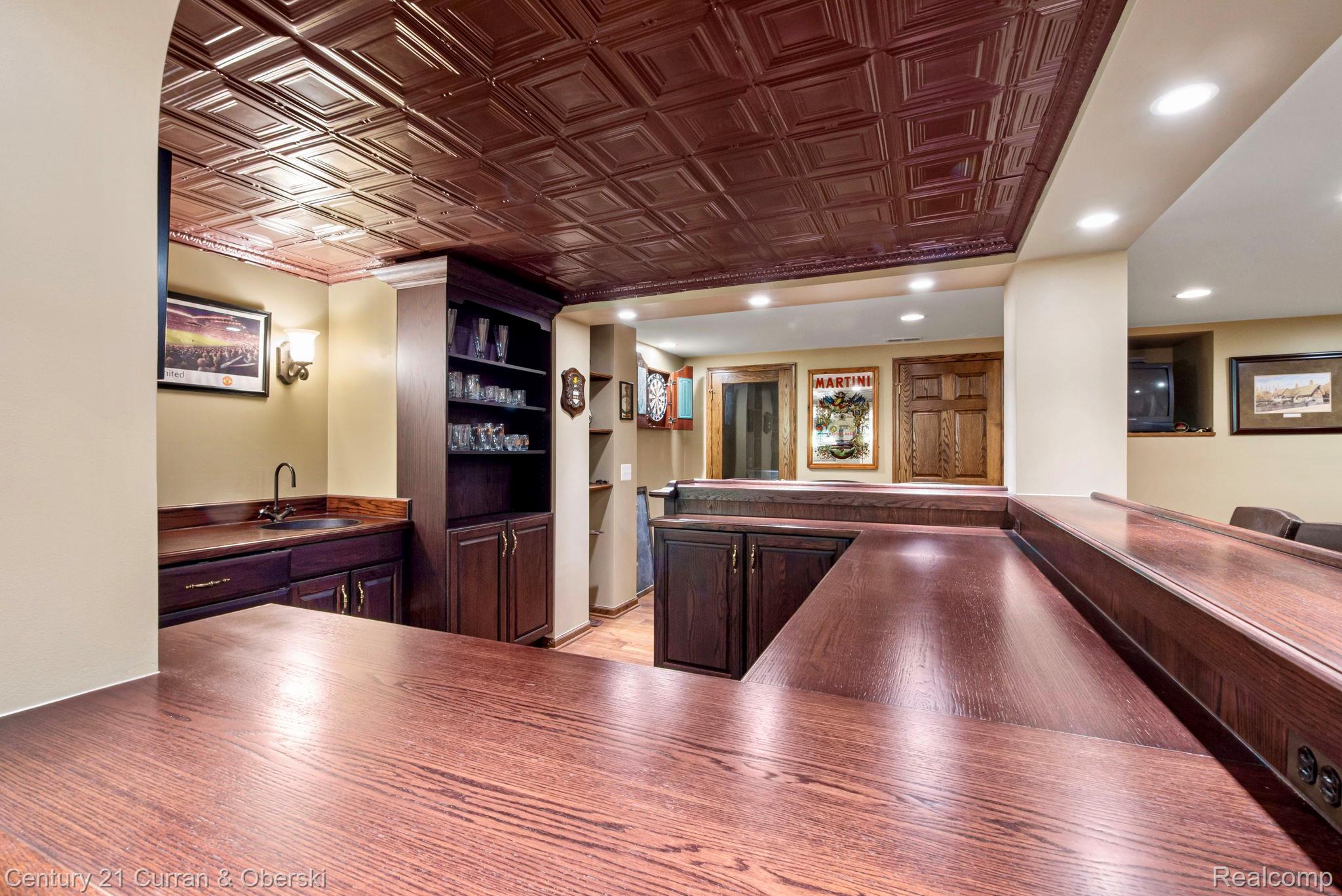 Novi, Michigan, 48374, United States, 4 Bedrooms Bedrooms, ,6 BathroomsBathrooms,Residential,For Sale,1914653