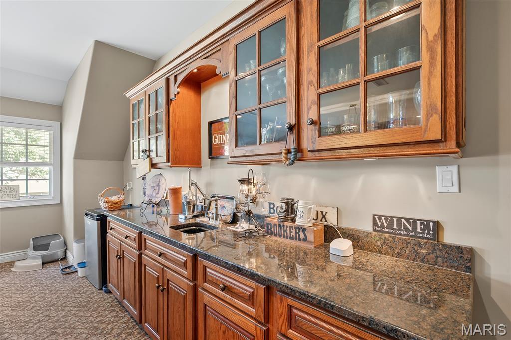 Charleston, Missouri, 63834, United States, 4 Bedrooms Bedrooms, ,6 BathroomsBathrooms,Residential,For Sale,1974839