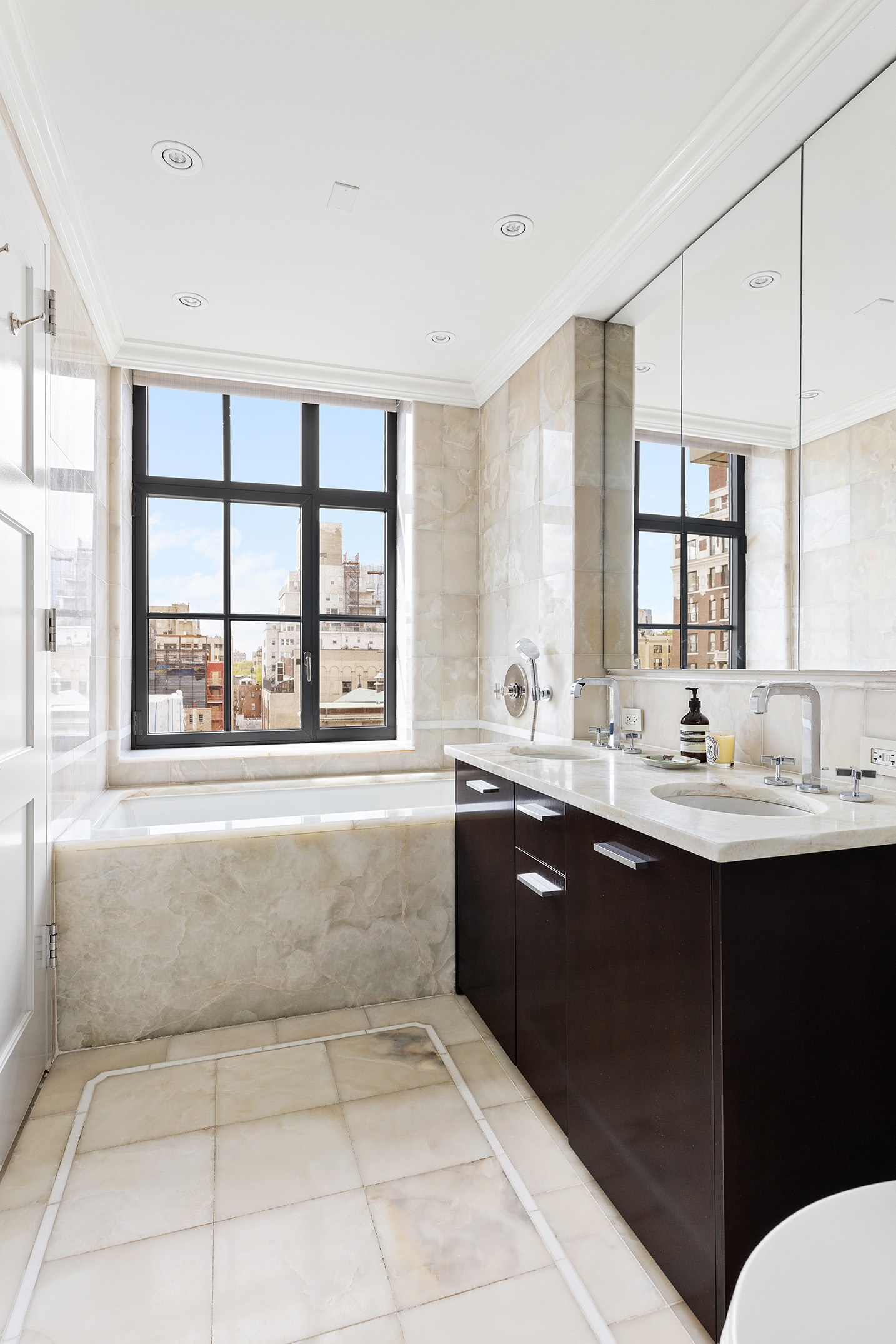  985 Park Avenue - 物件實景