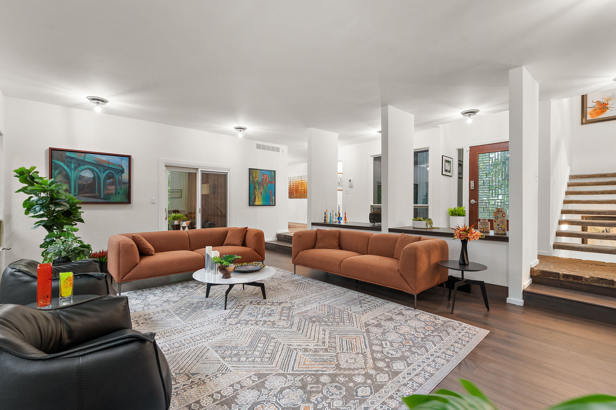  Modern Contemporary Home Nestled on a 1.3 Acre Wooded Lot - 物件實景