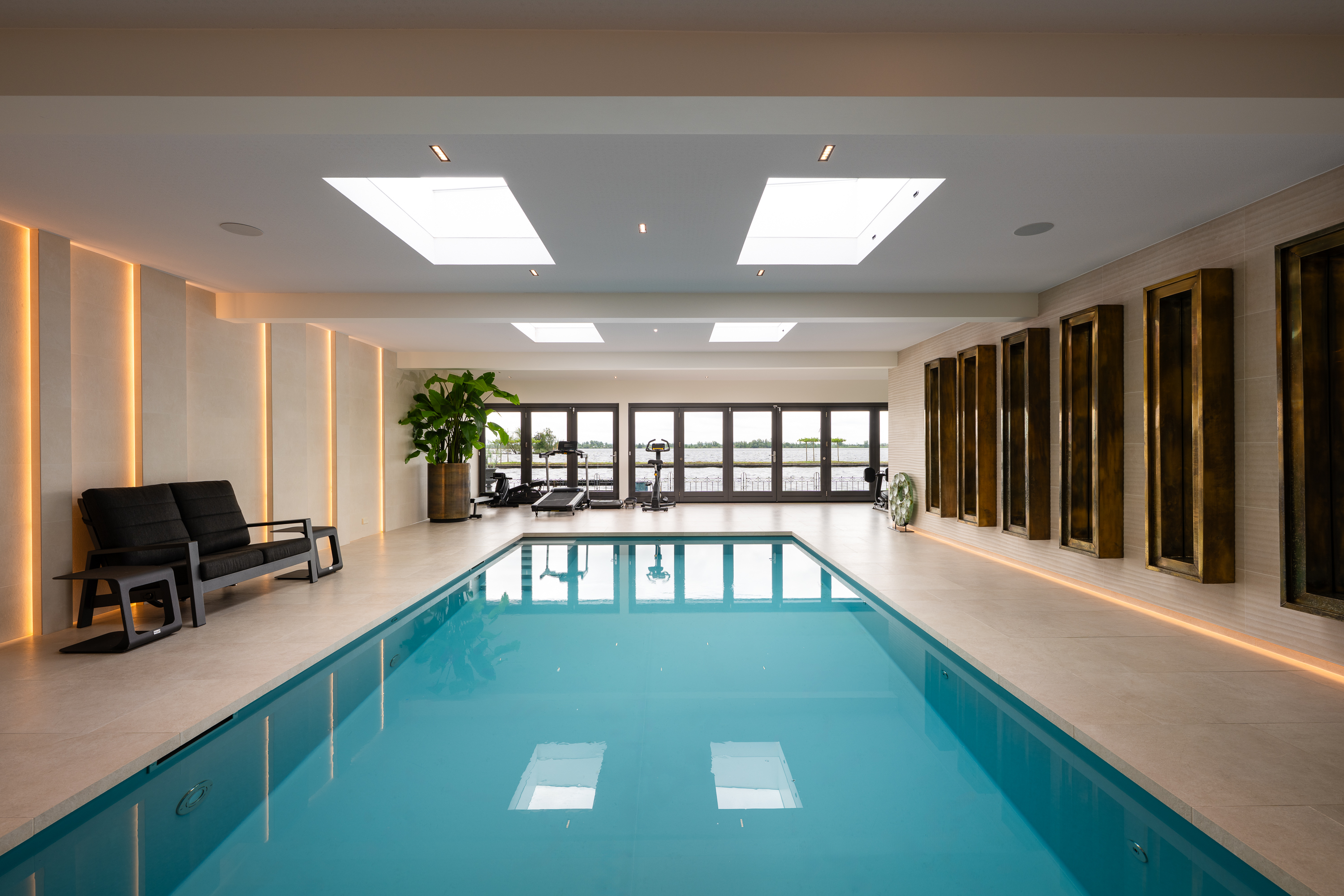  Detached villa on Vinkeveense Plassen with approx. 785 sq. m. living space. - 物件實景