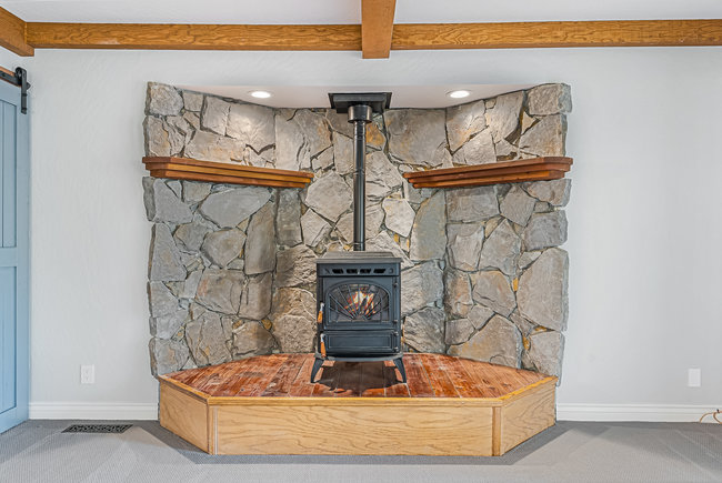 Tres Pinos, California, 95075, United States, 3 Bedrooms Bedrooms, ,3 BathroomsBathrooms,Residential,For Sale,1988626