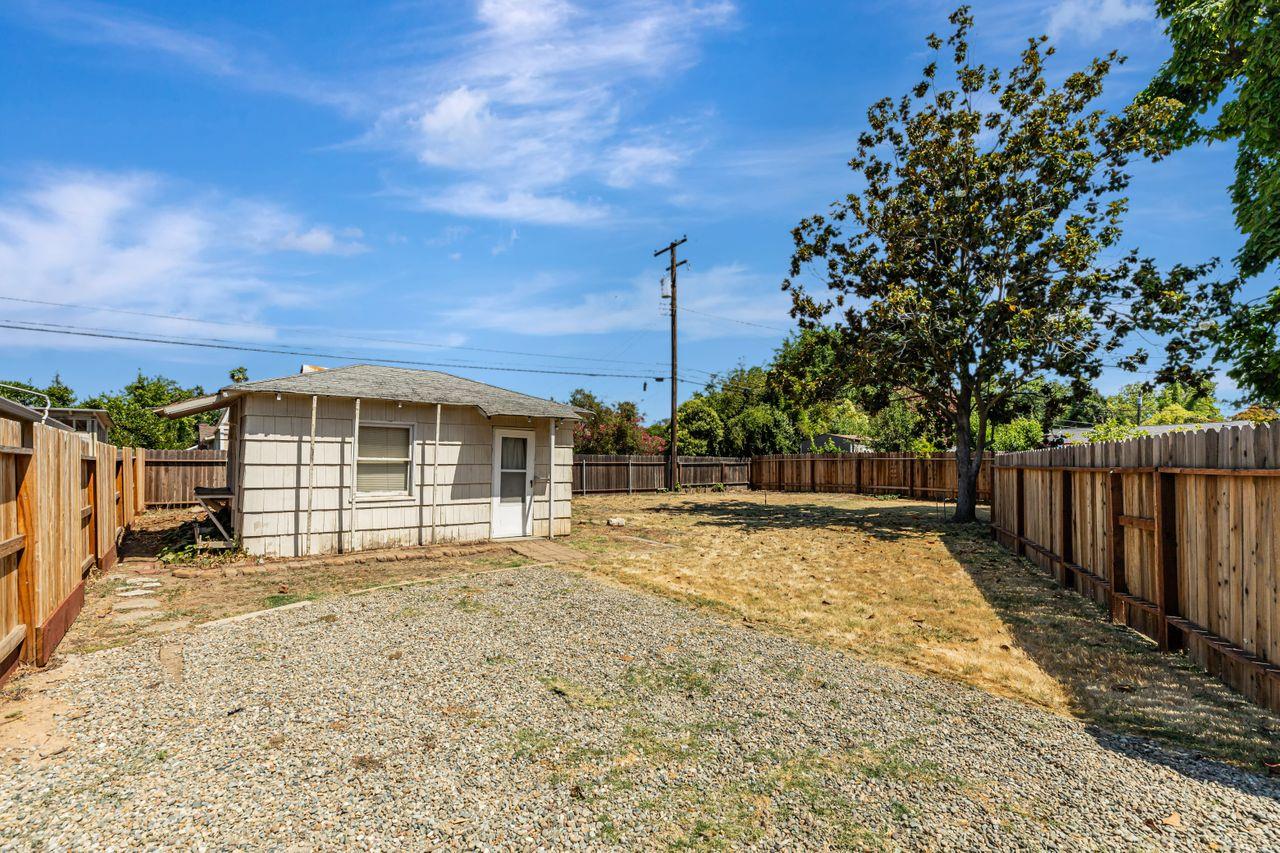 Sacramento, California, 95864, United States, 3 Bedrooms Bedrooms, ,2 BathroomsBathrooms,Residential,For Sale,1838270