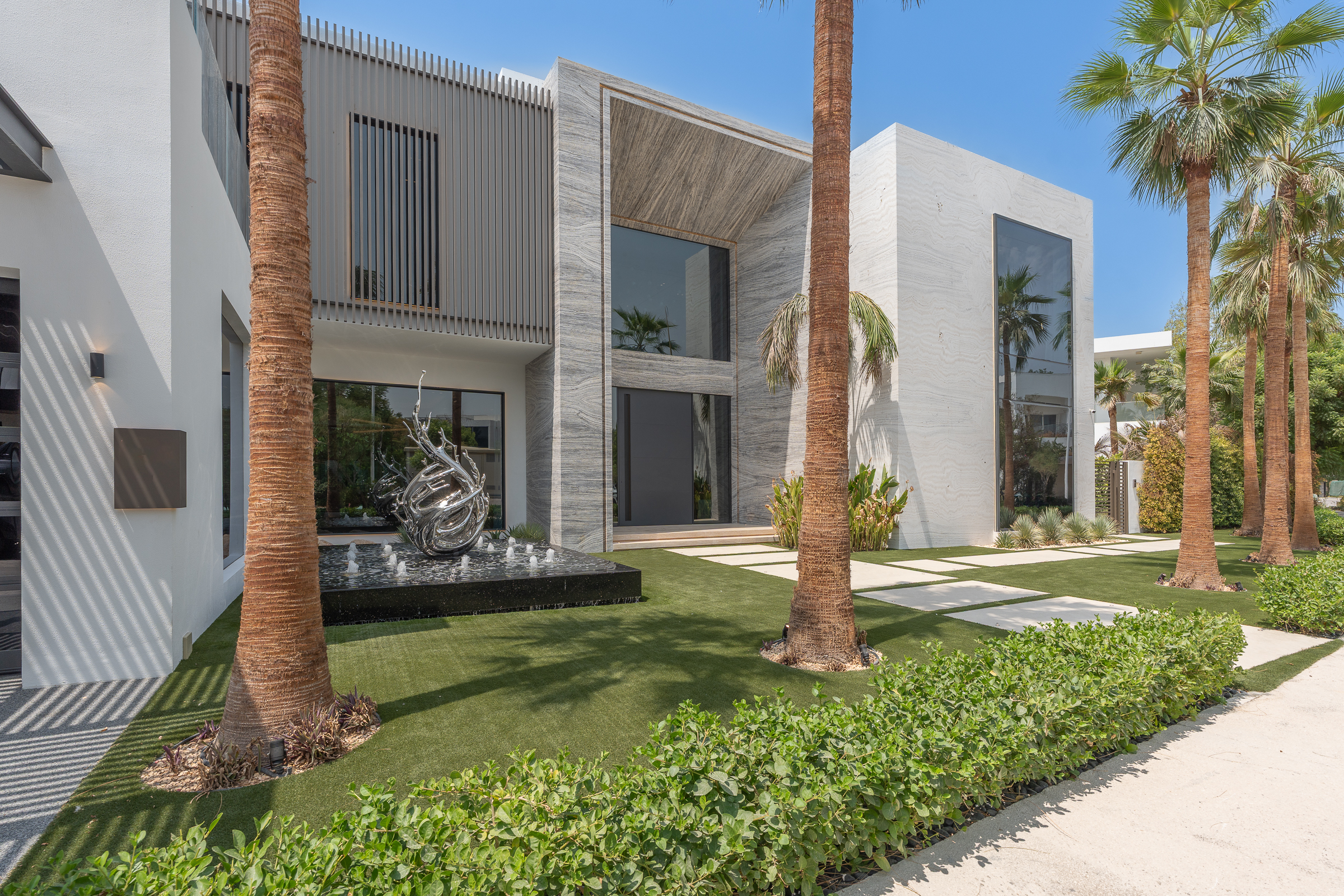  Outstanding Ready-to-Move Villa in Al Barari - 物件實景