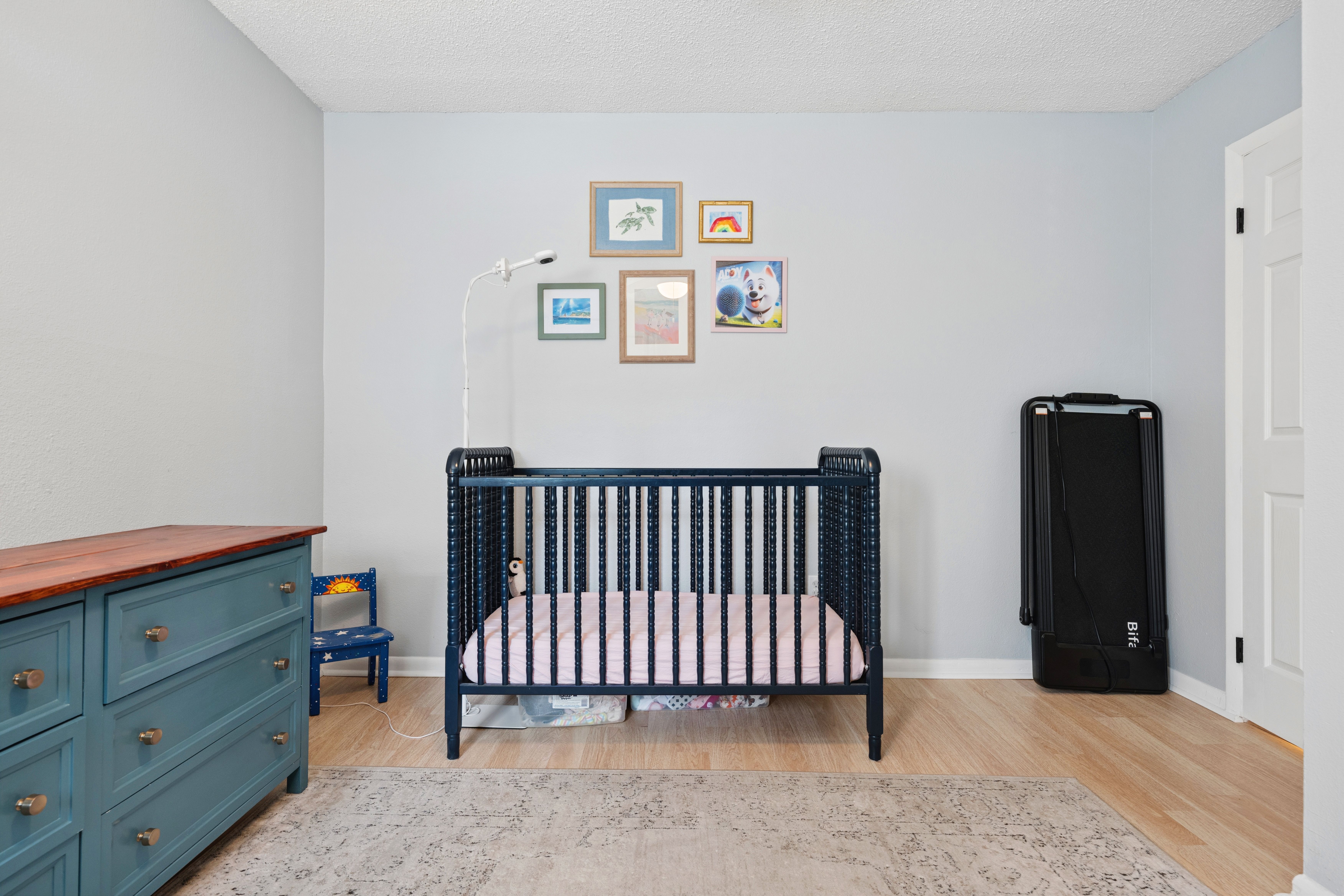  Updated Townhome Featuring a Bright & Open Main Level - 物件實景