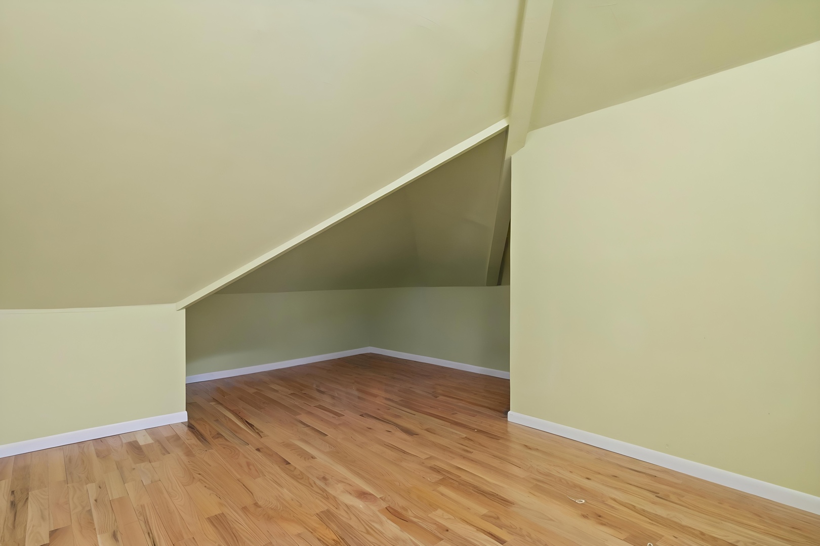 Northbrook, Illinois, 60062, United States, 5 Bedrooms Bedrooms, ,5 BathroomsBathrooms,Residential,For Sale,1987752