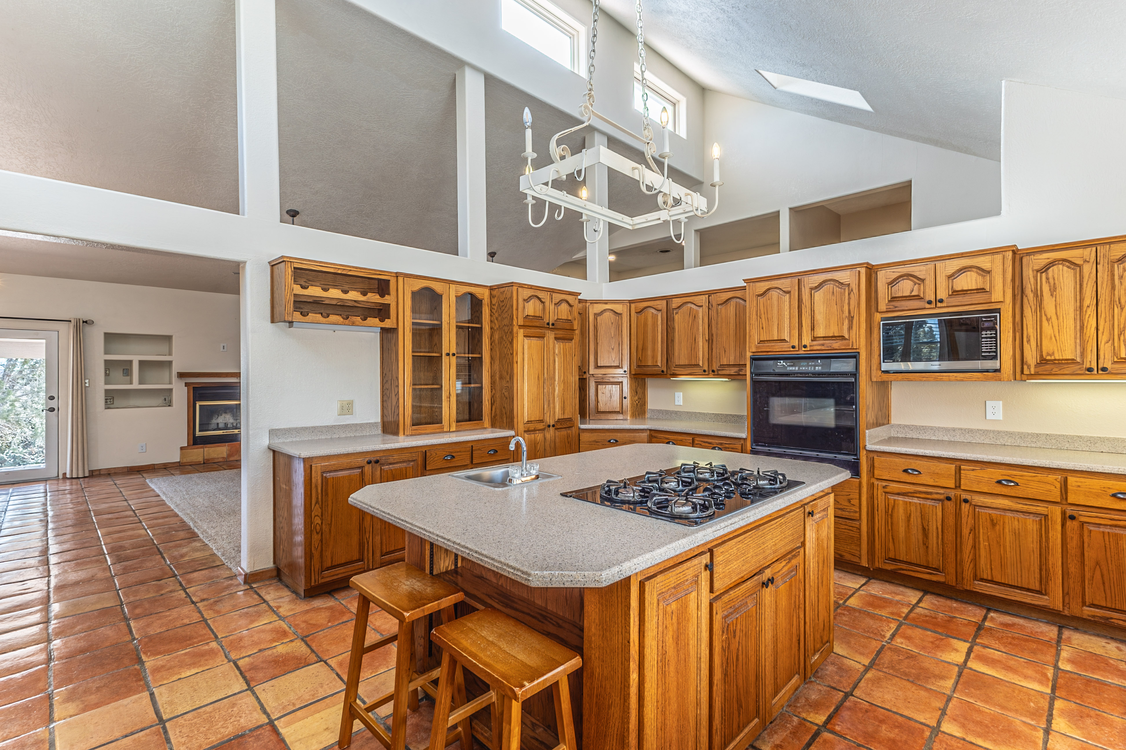 Farmington, New Mexico, 87402, United States, 4 Bedrooms Bedrooms, ,3 BathroomsBathrooms,Residential,For Sale,1995445