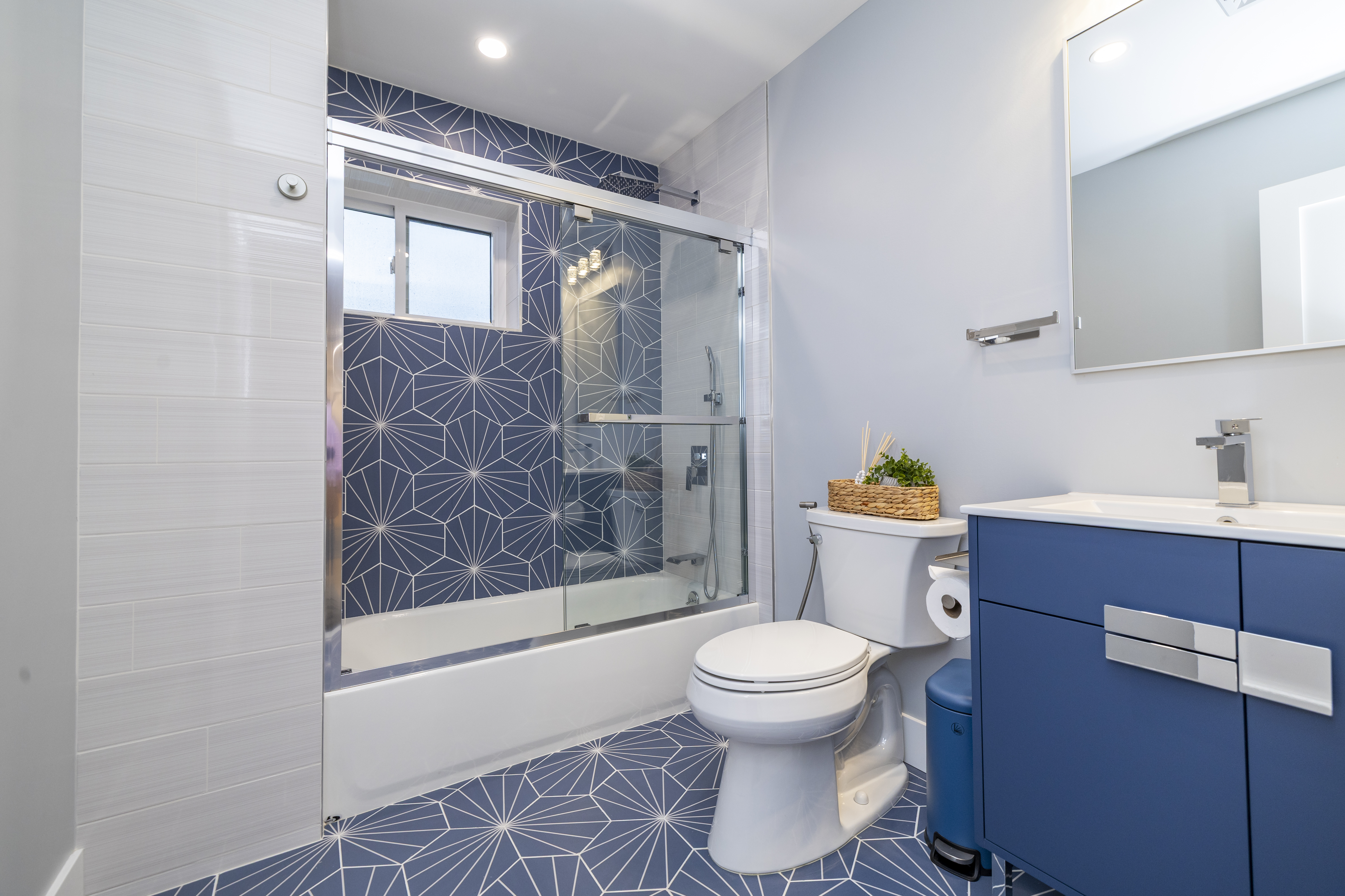  23 Faith Lane, Westbury, NY 11590 - 物件實景