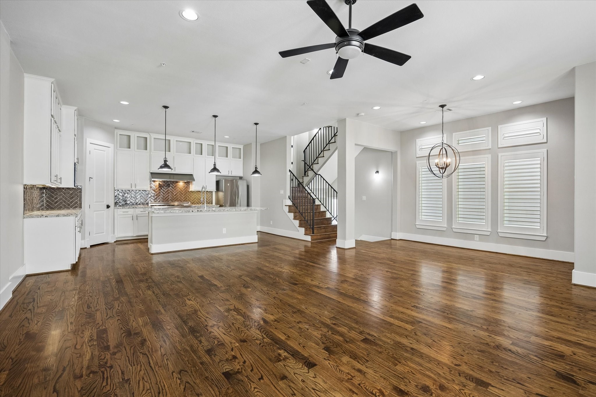  912 Yale Street B - 物件實景