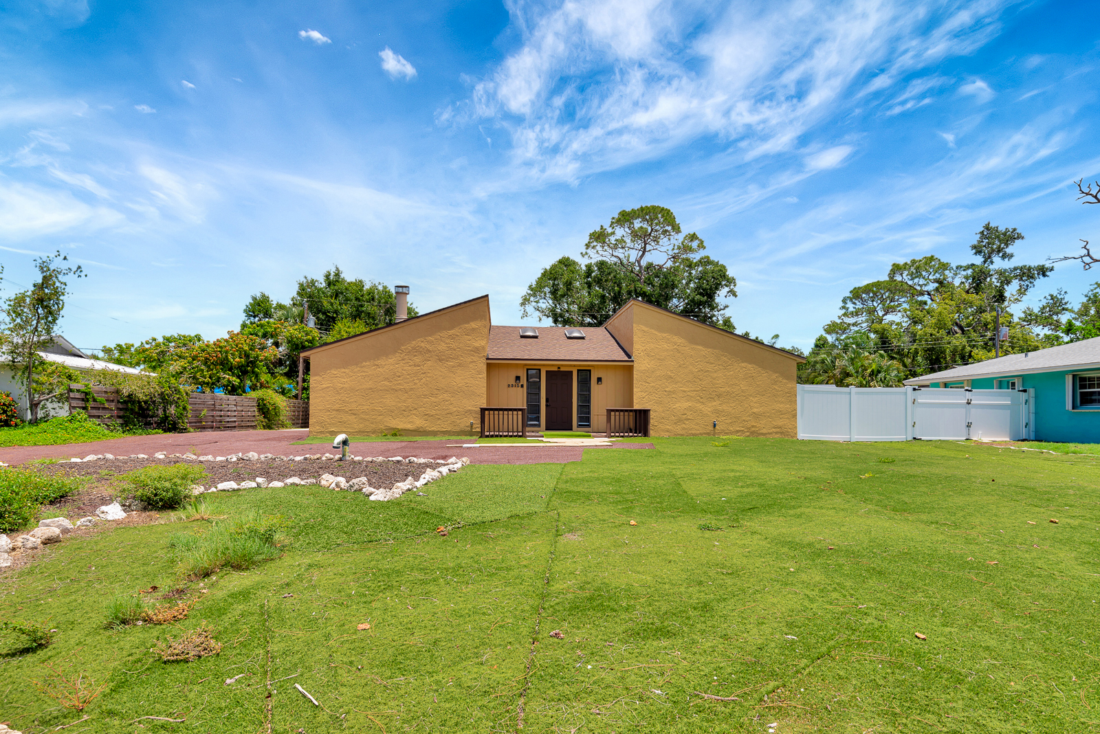 Sarasota, Florida, 34231, United States, 4 Bedrooms Bedrooms, ,2 BathroomsBathrooms,Residential,For Sale,1981224