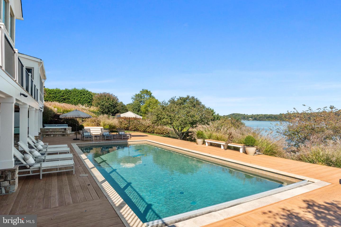 Annapolis, Maryland, 21401, United States, 6 Bedrooms Bedrooms, ,9 BathroomsBathrooms,Residential,For Sale,1744744